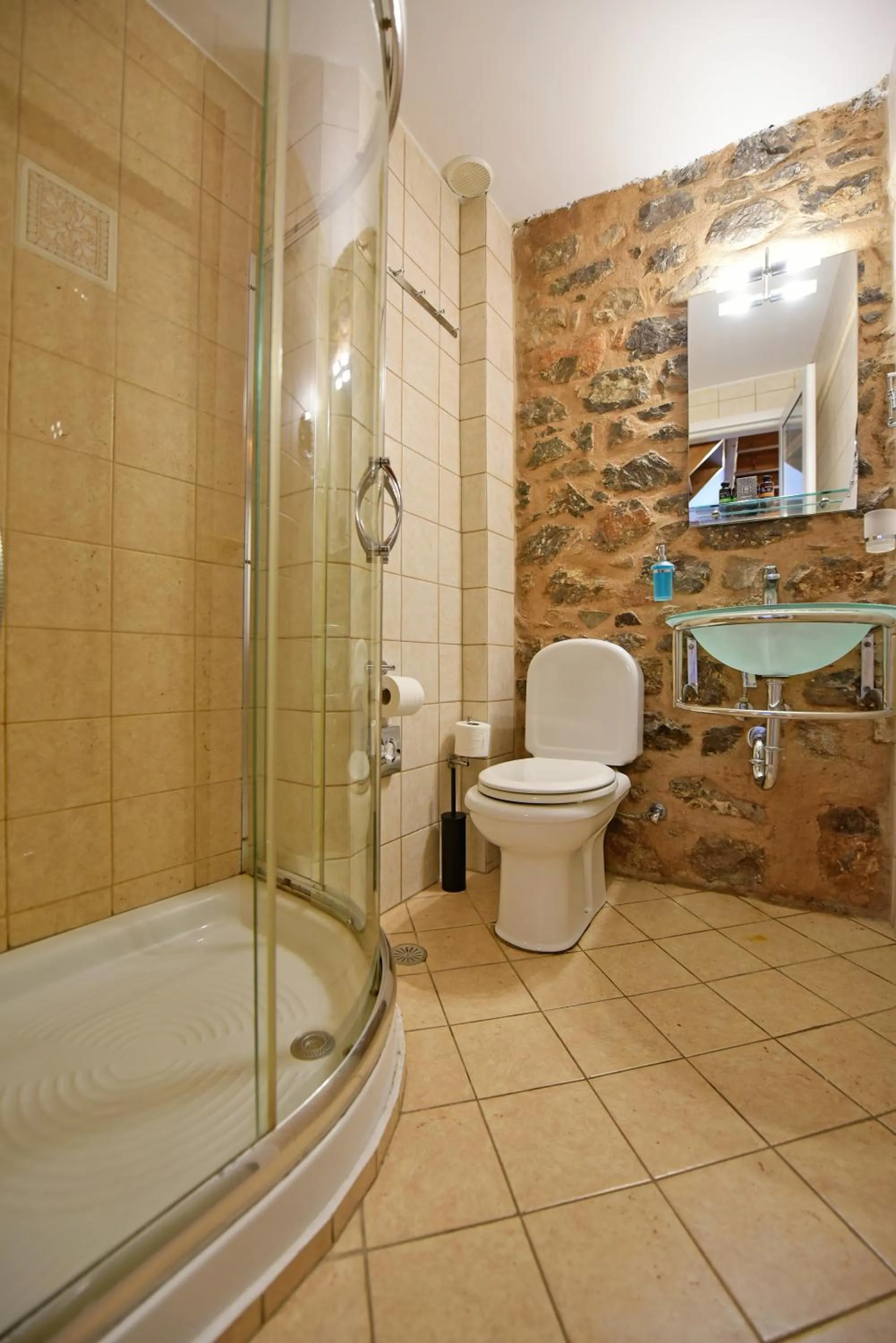 Shower in Hotel Sophia