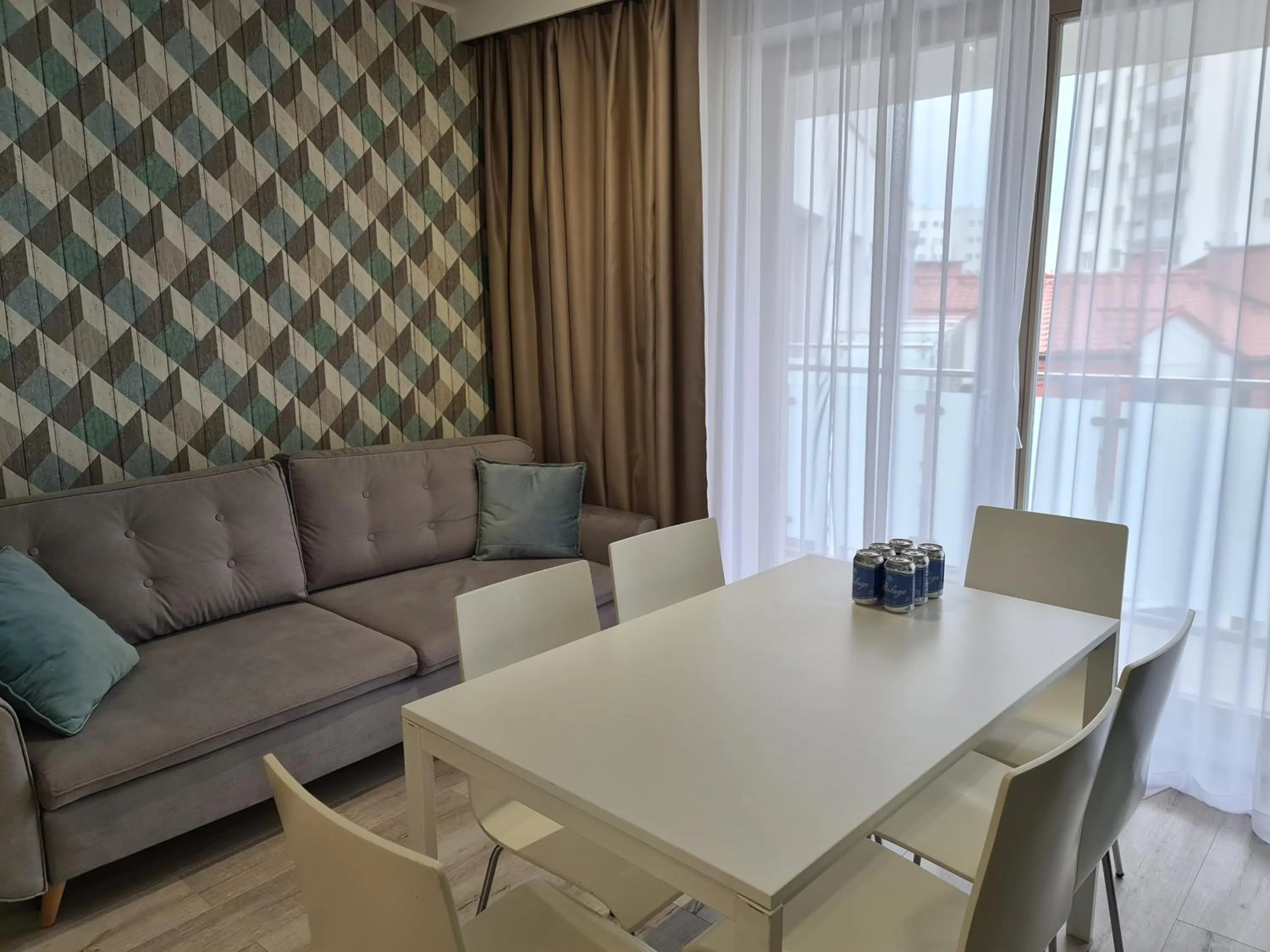 Restaurant/places to eat in Apartamenty Rondo