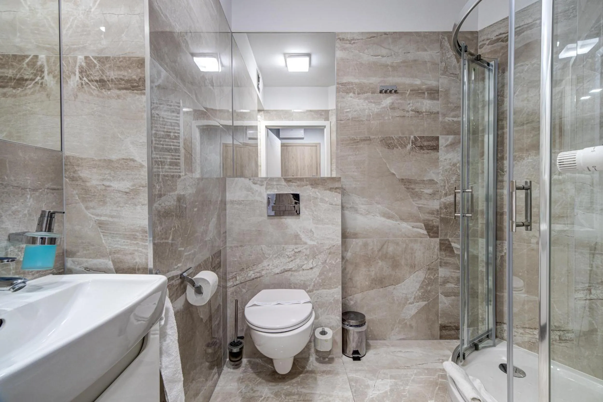 Shower in Apartamenty Rondo