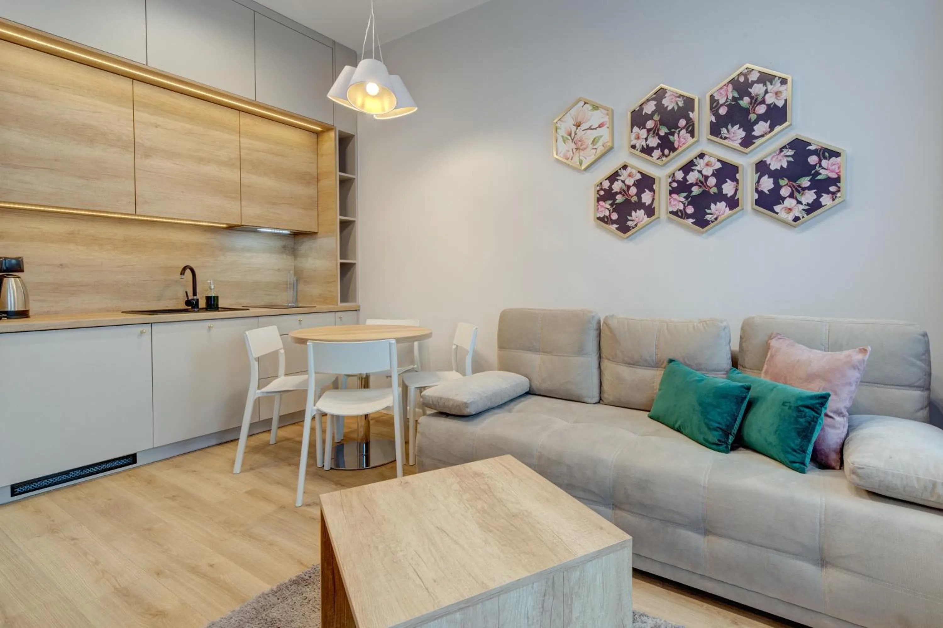 Kitchen or kitchenette in Apartamenty Rondo