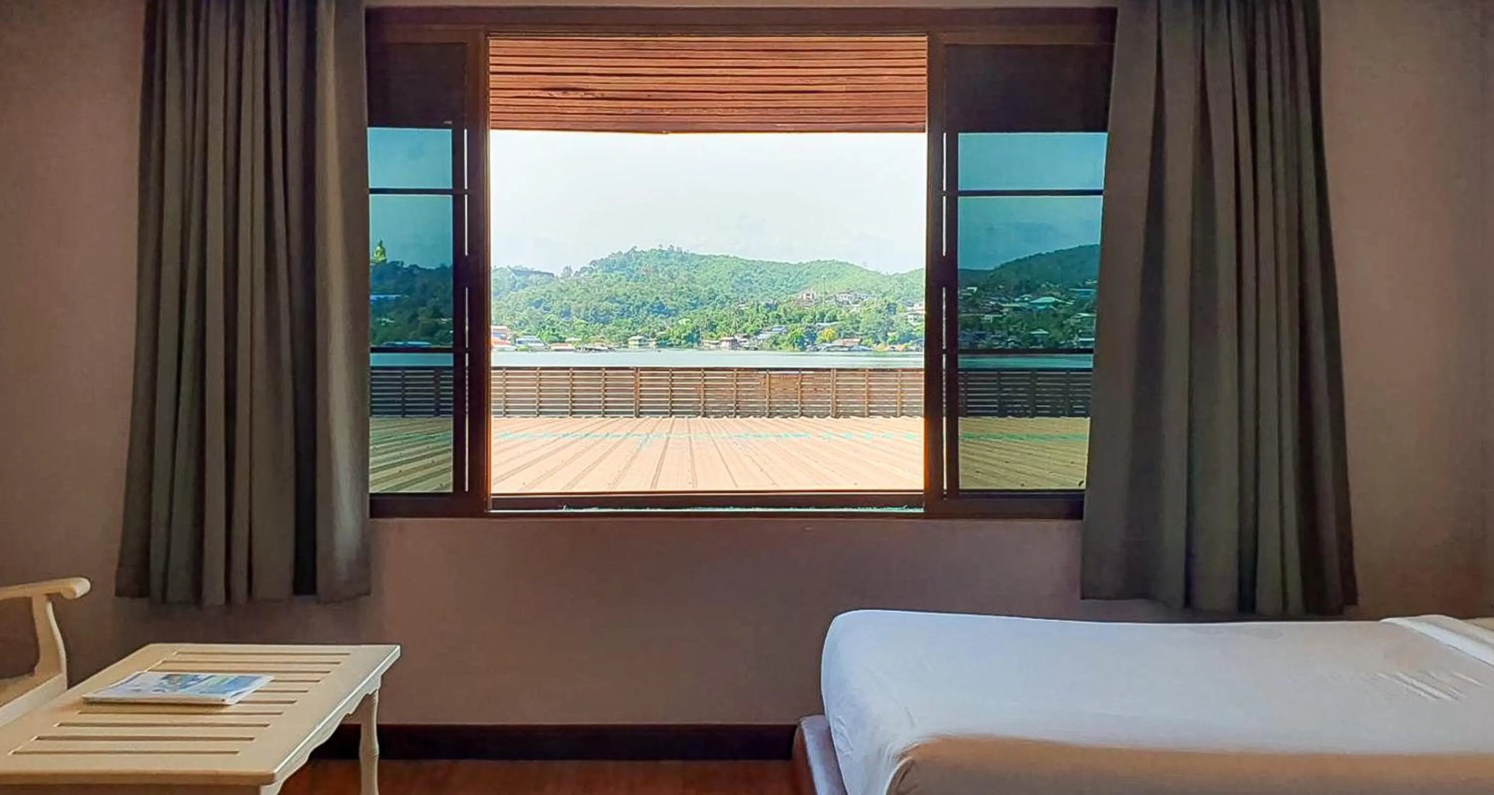Bedroom, Bed in Phornpailin Riverside Resort