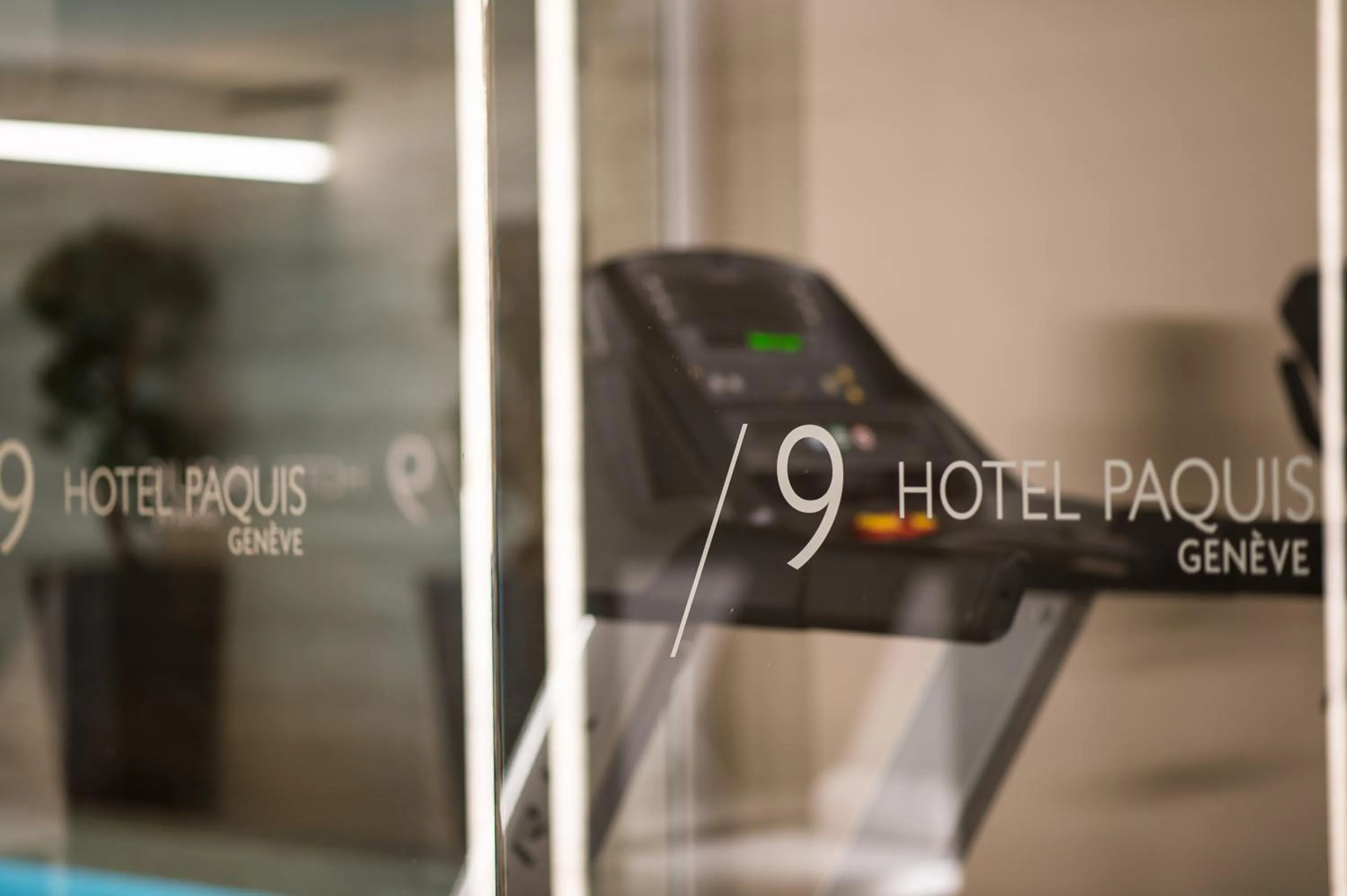 Fitness centre/facilities in 9Hotel Paquis