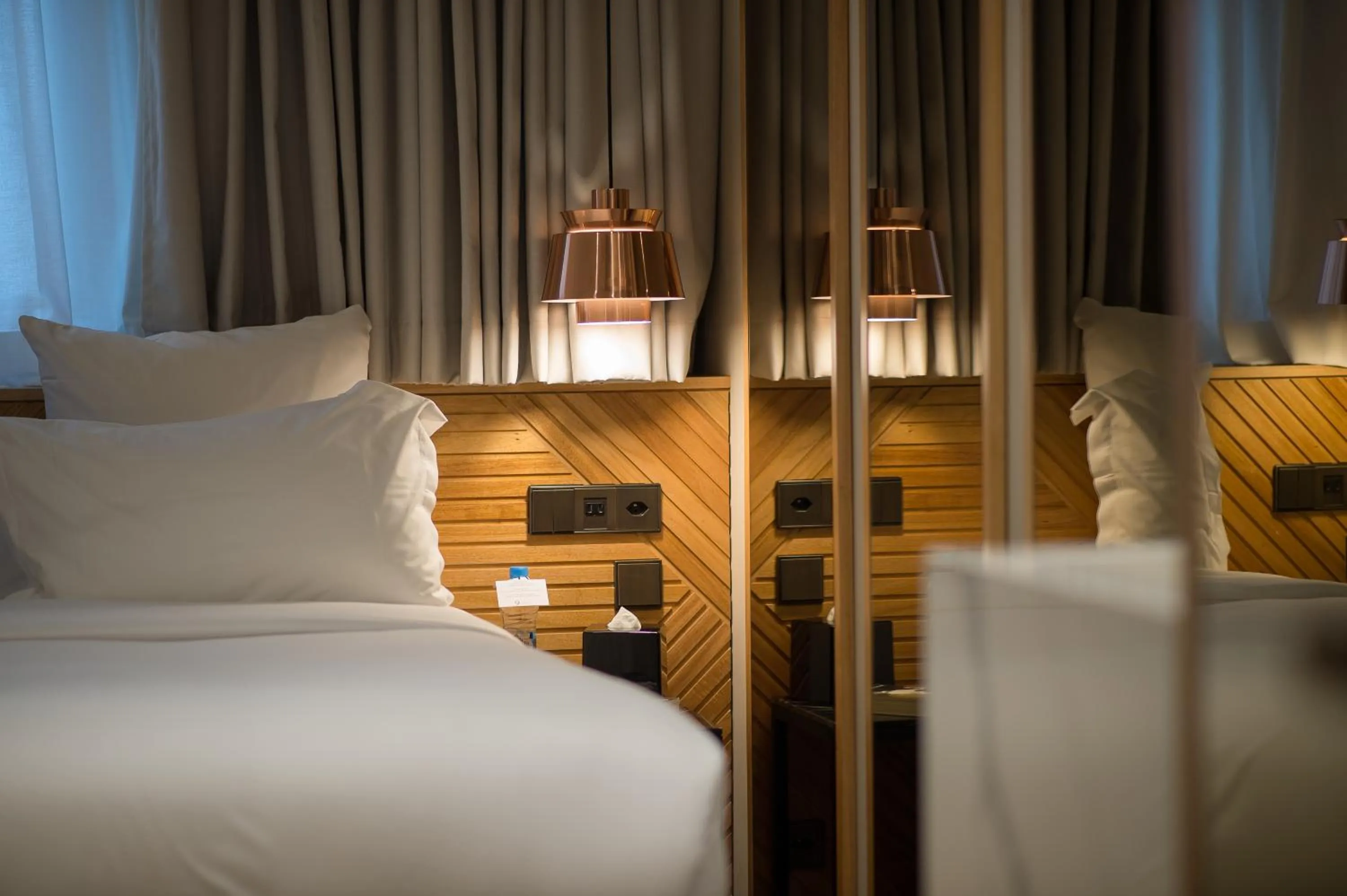 Bedroom, Bed in 9Hotel Paquis