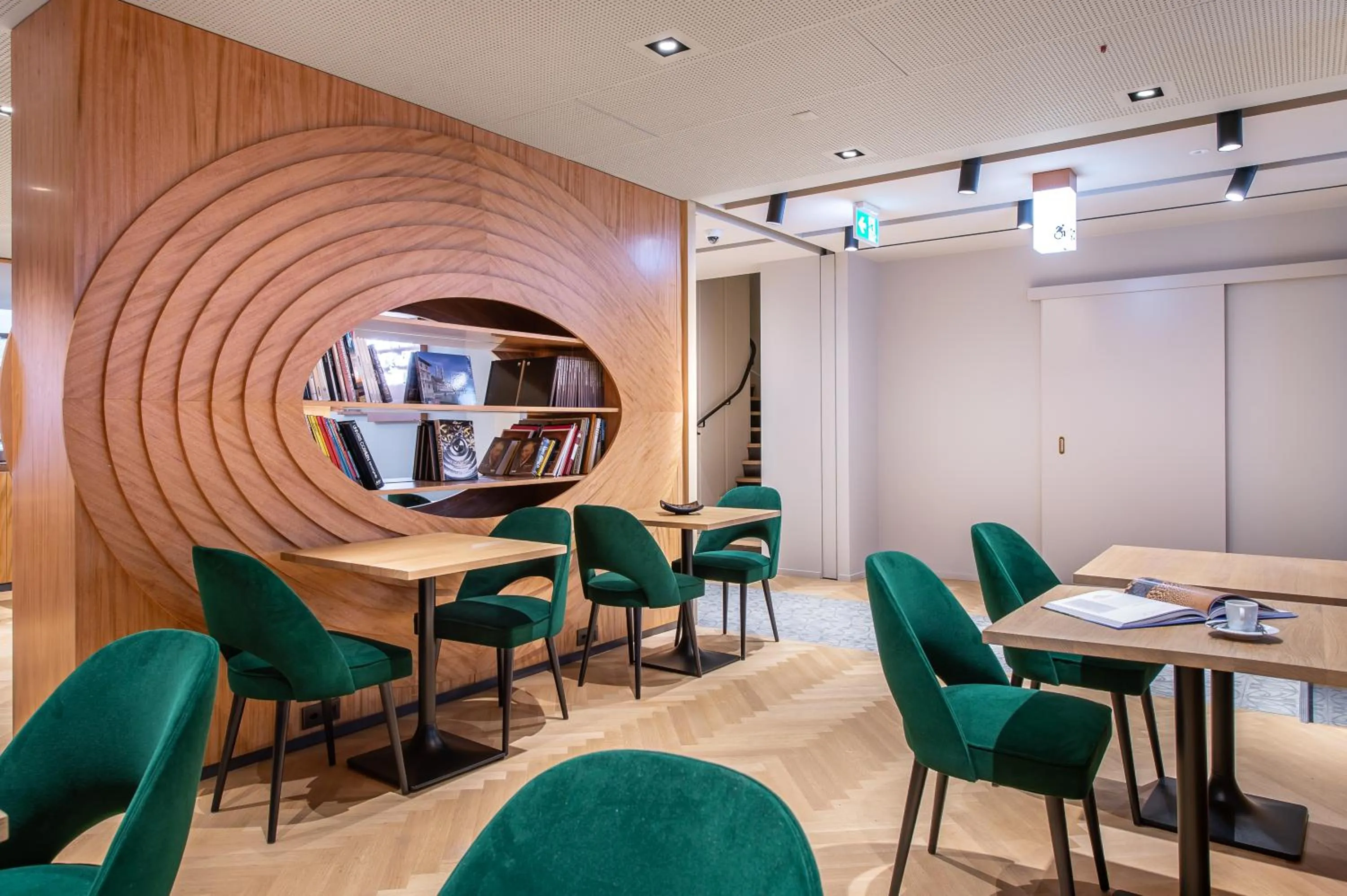 Breakfast in 9Hotel Paquis