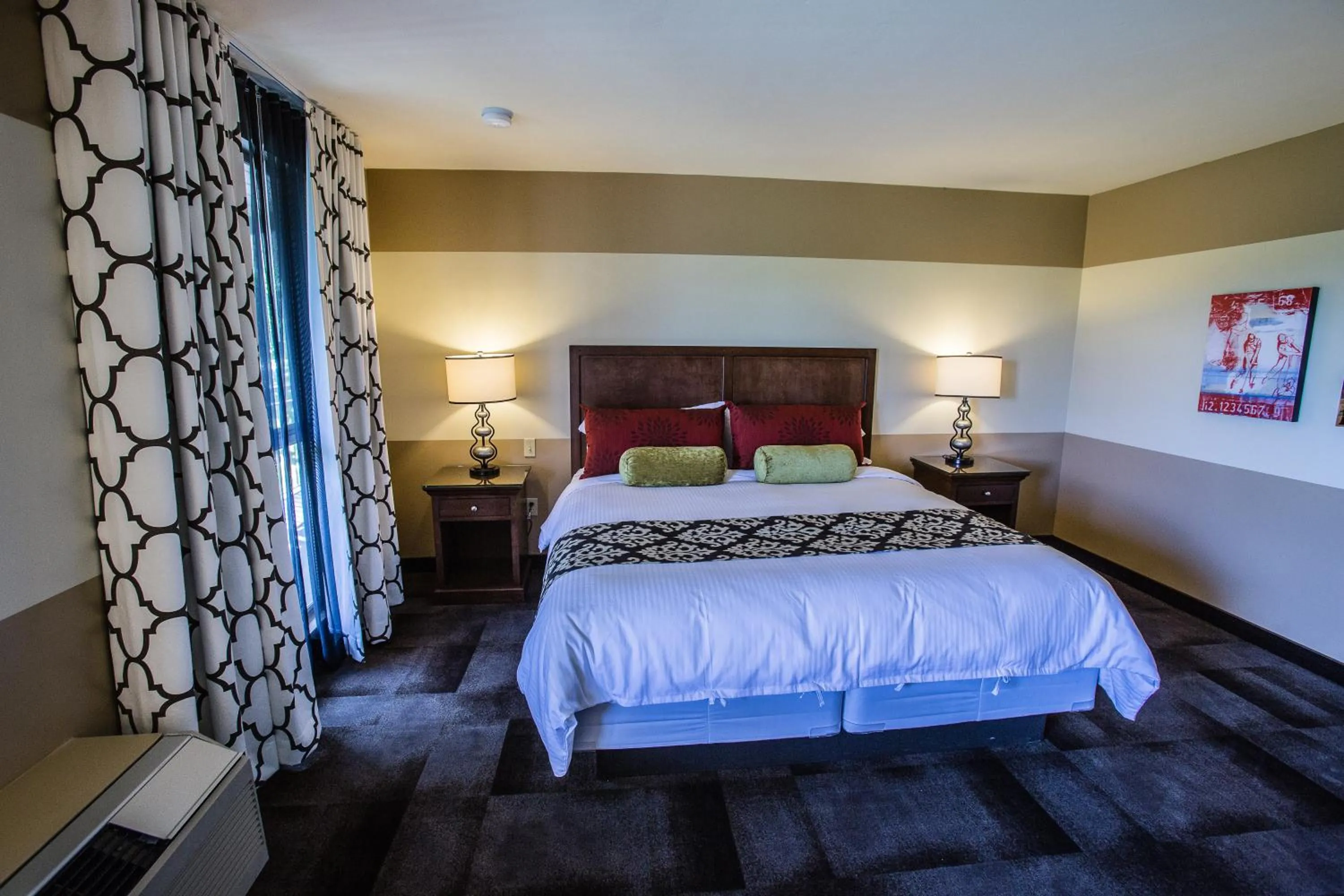 Day, Bed in Carlton Oaks Lodge, an Ascend Collection Hotel