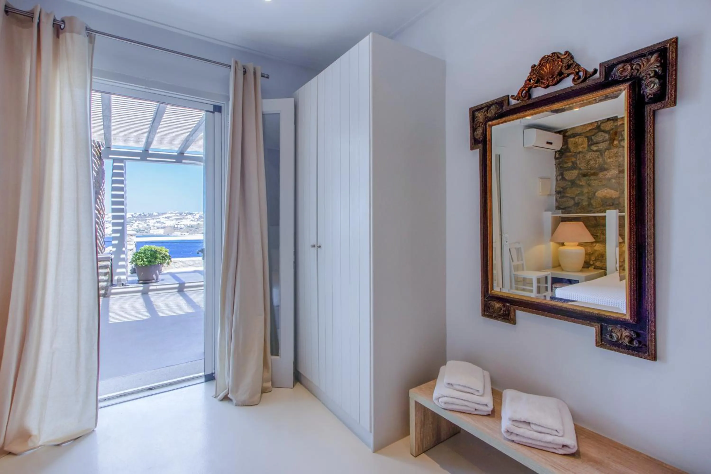 Amaris Mykonian Residence