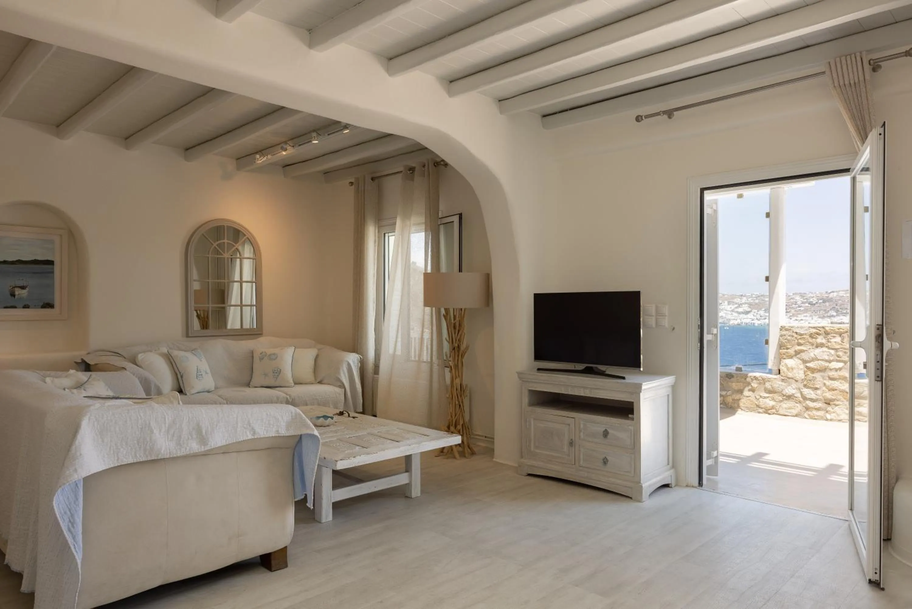 Bed in Amaris Mykonian Residence