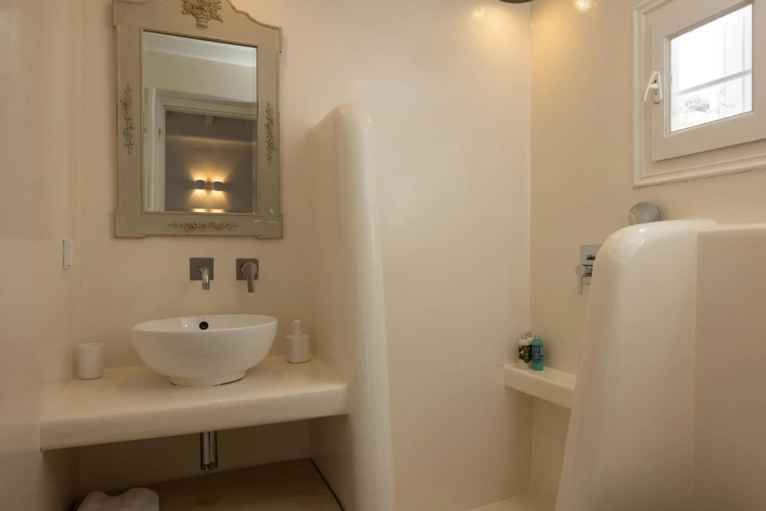 Amaris Mykonian Residence