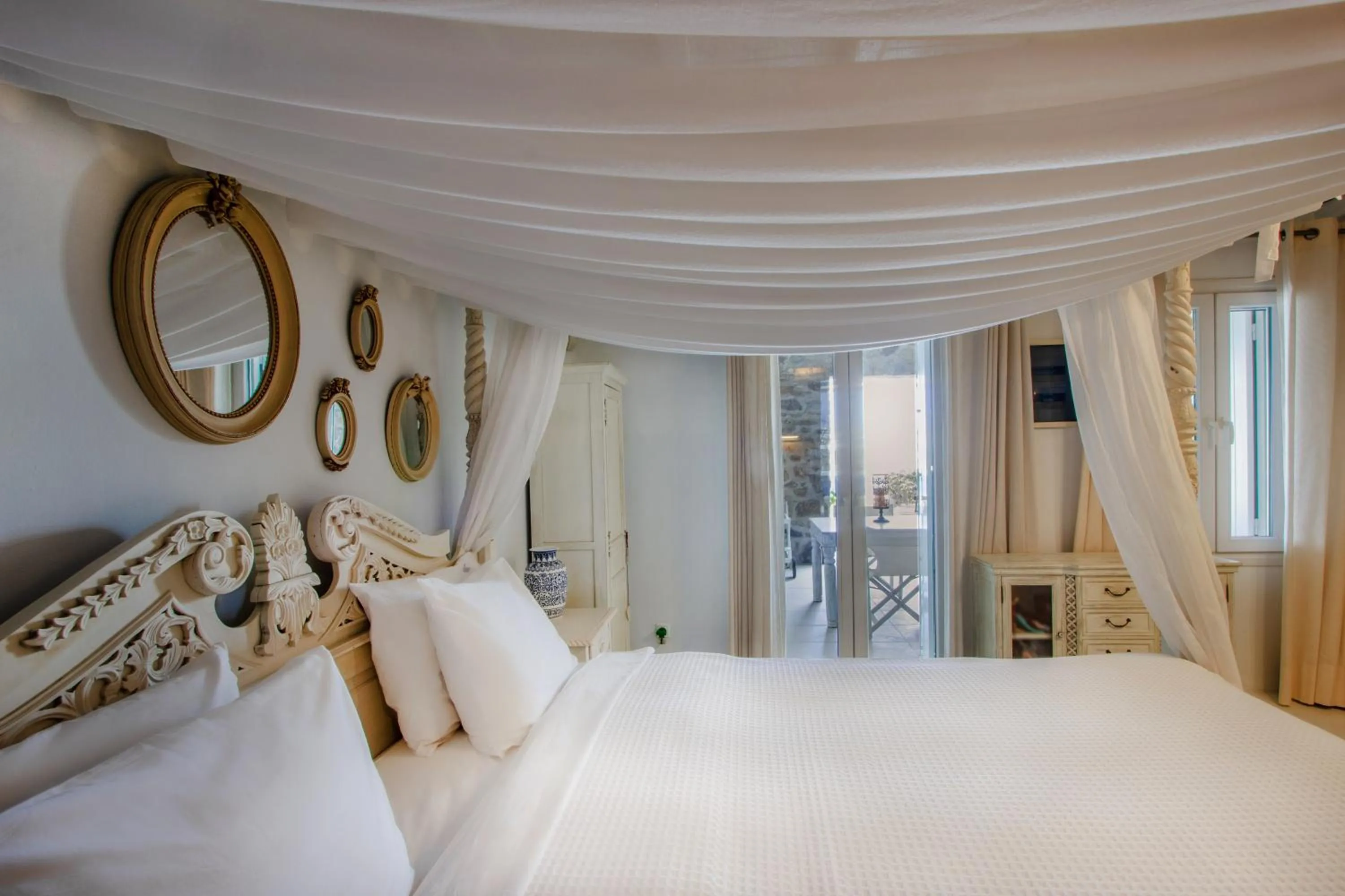 Bed in Amaris Mykonian Residence