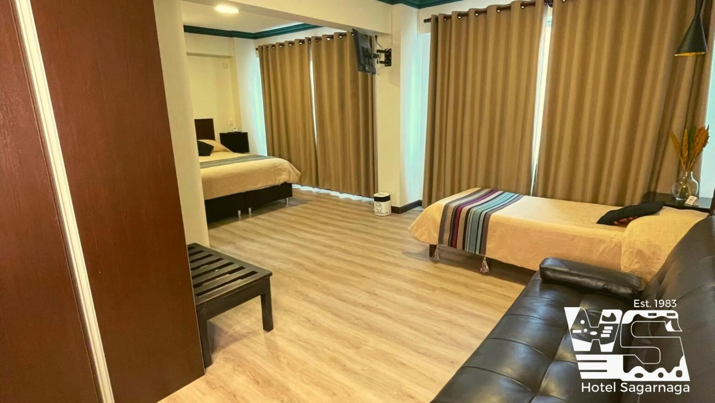 Bedroom, Bed in Hotel Sagarnaga