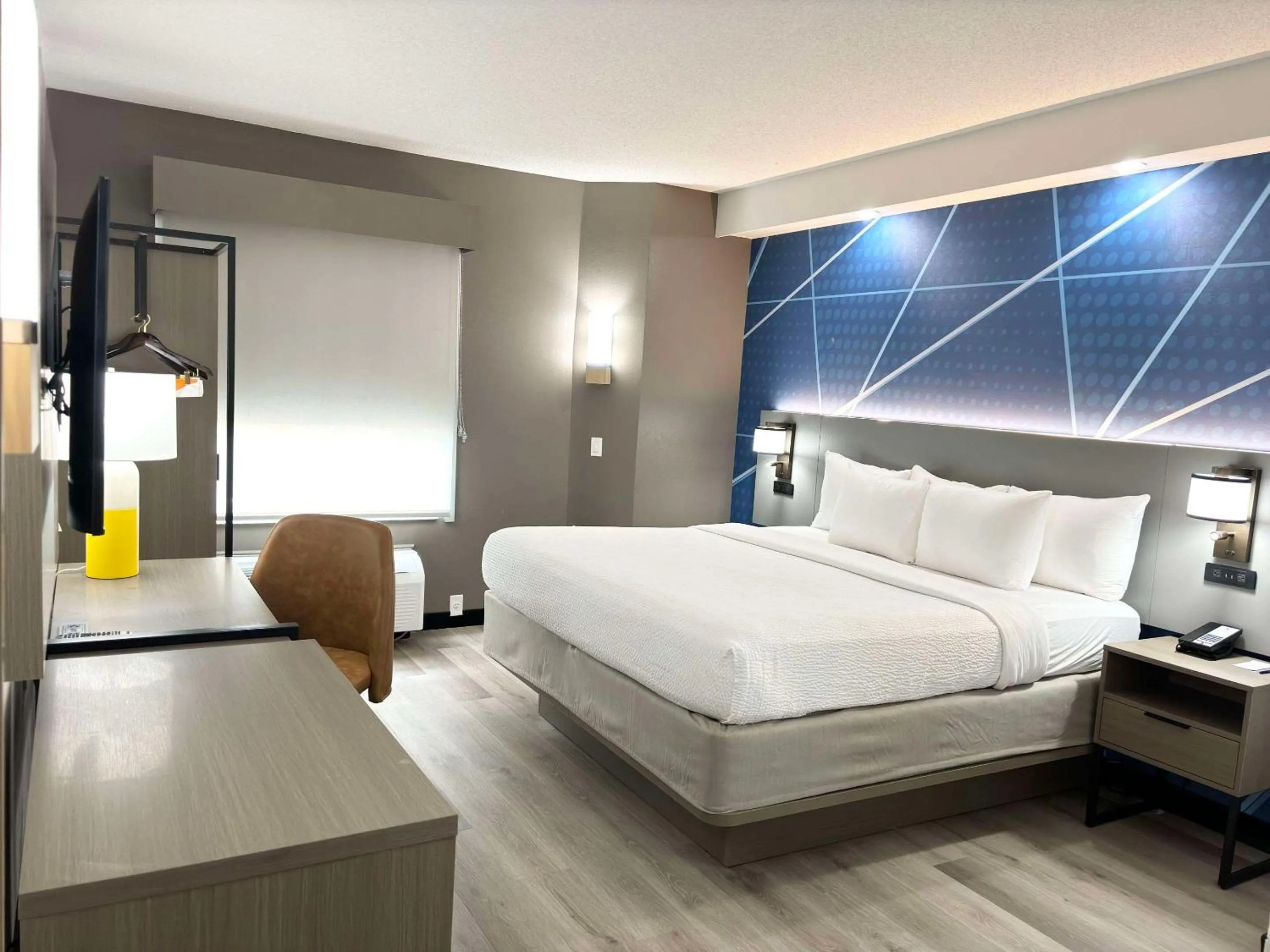 Bedroom, Bed in Comfort Inn Marietta-Atlanta near Ballpark-Galleria