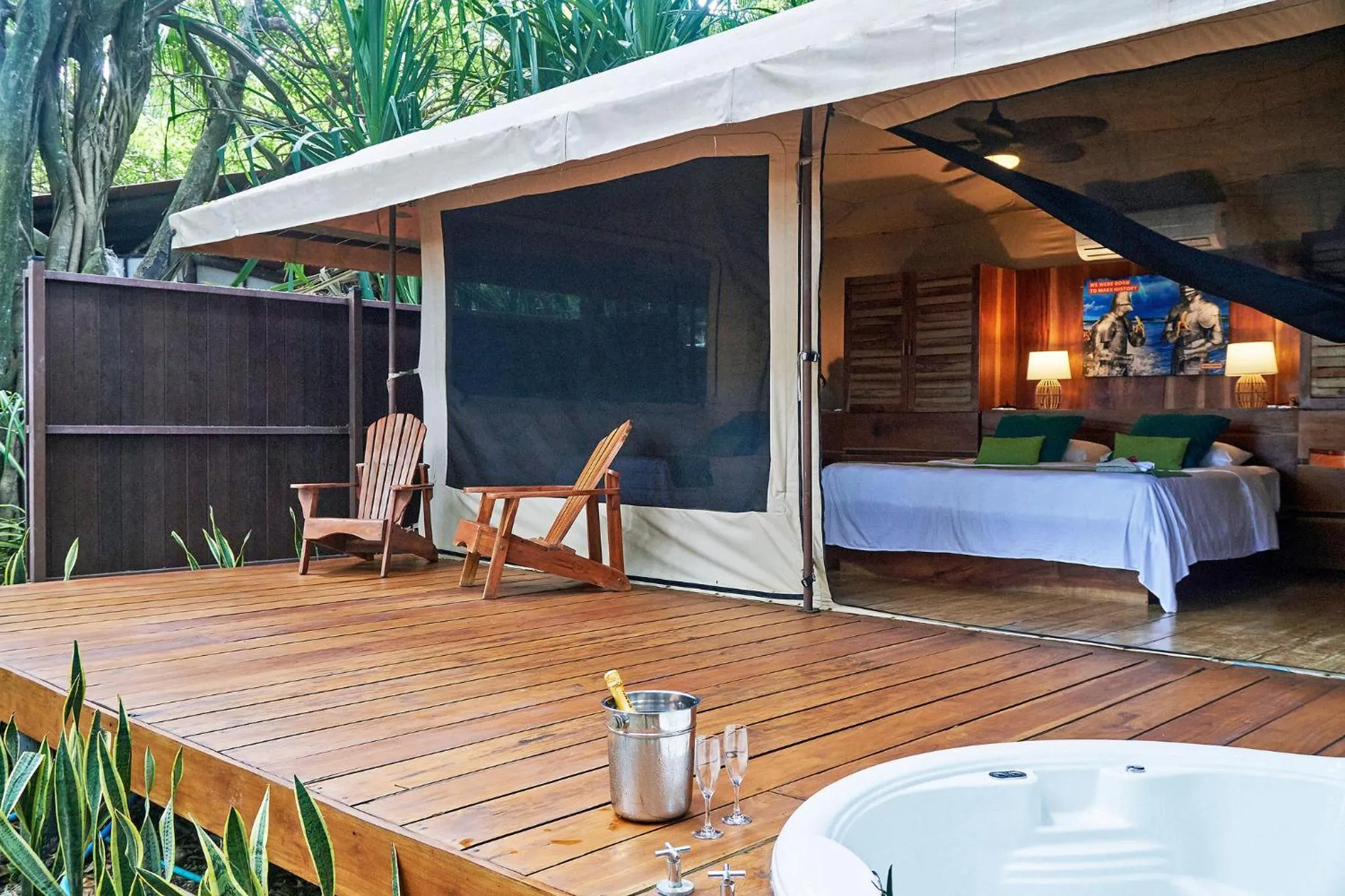 Hotel Tropico Latino