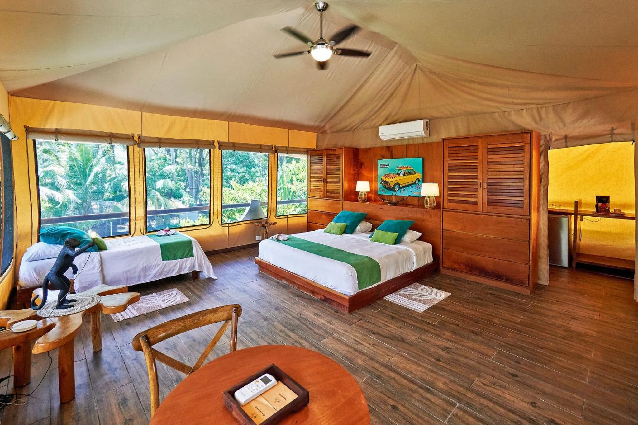 Hotel Tropico Latino