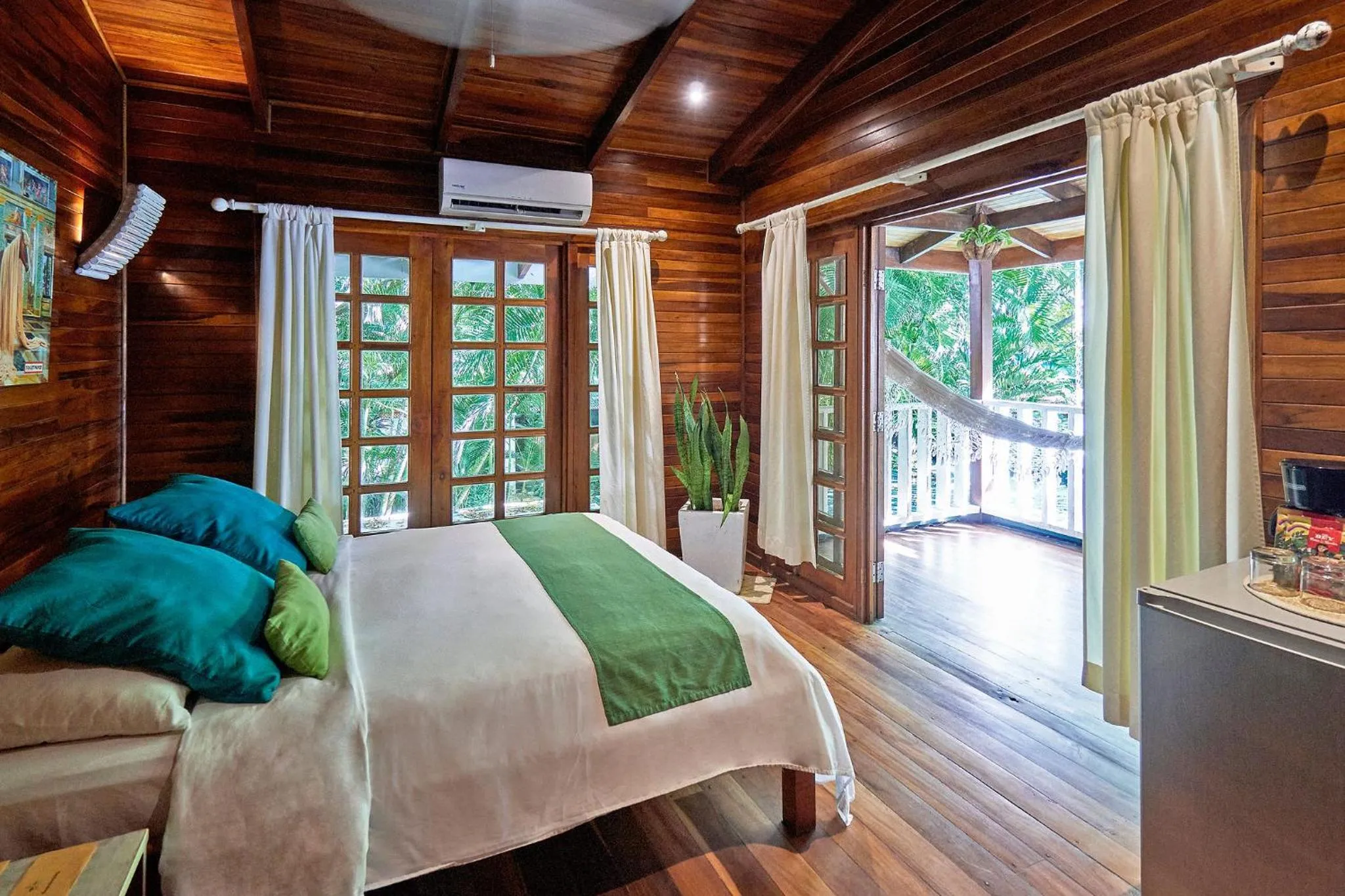 Hotel Tropico Latino