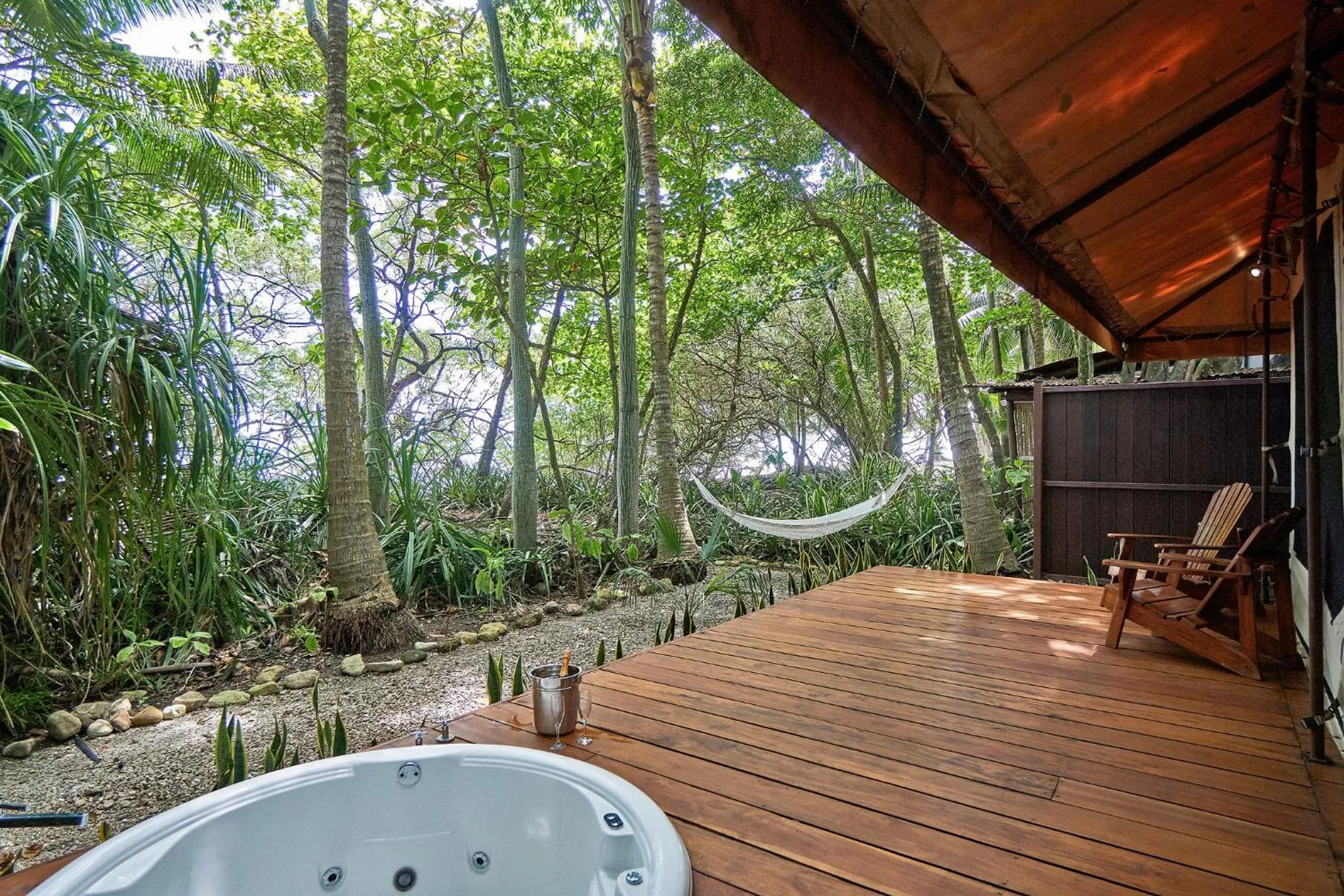 Hotel Tropico Latino