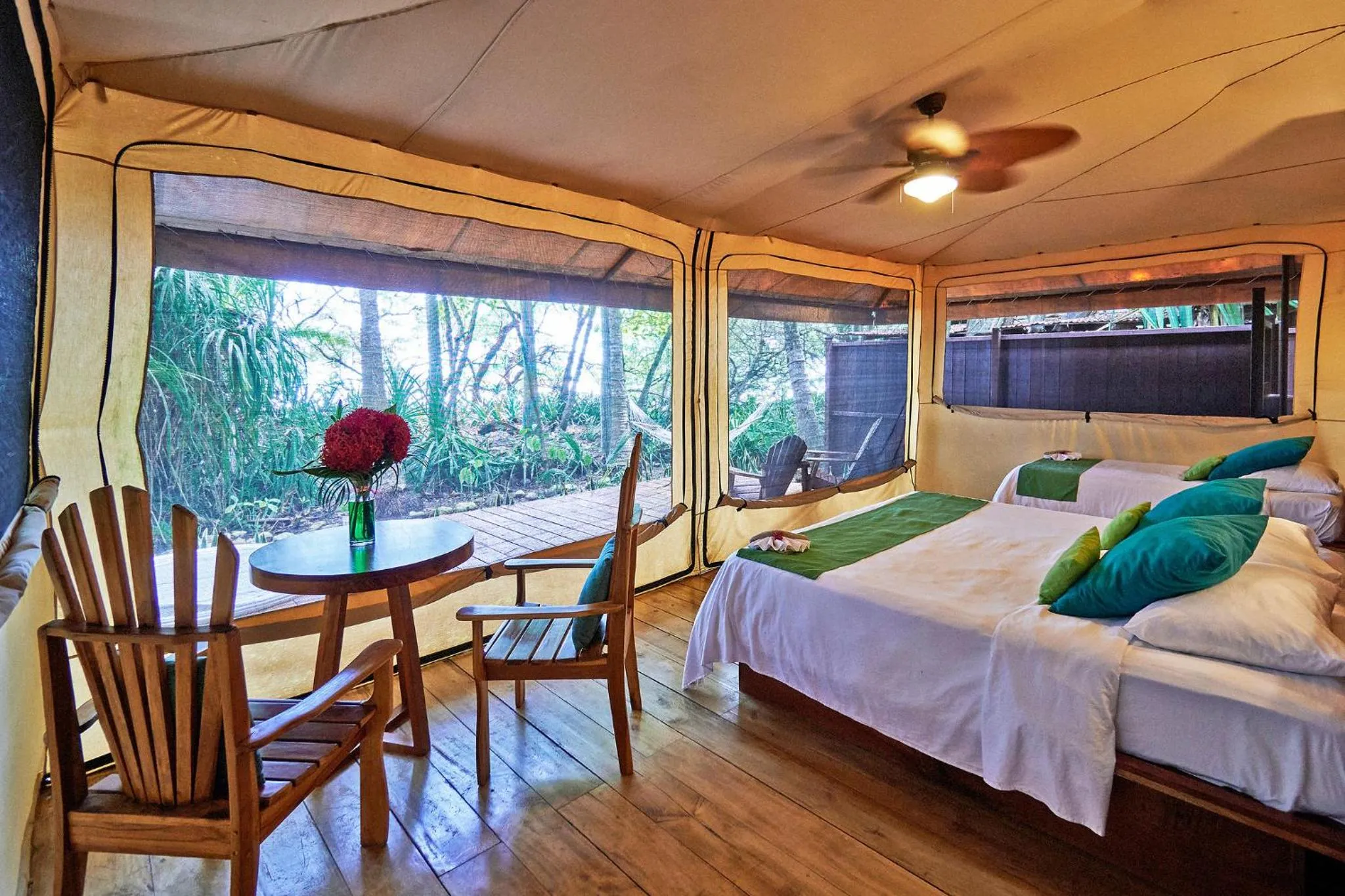 Hotel Tropico Latino