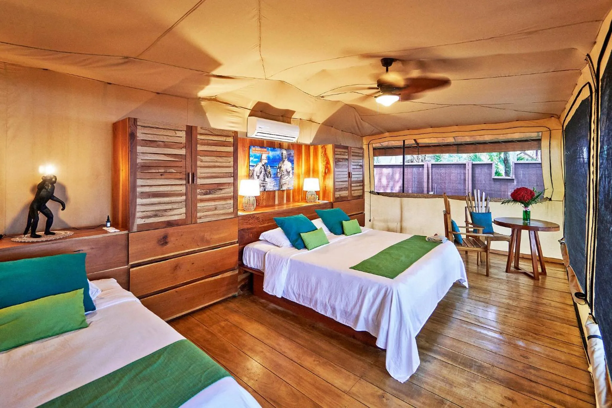 Hotel Tropico Latino