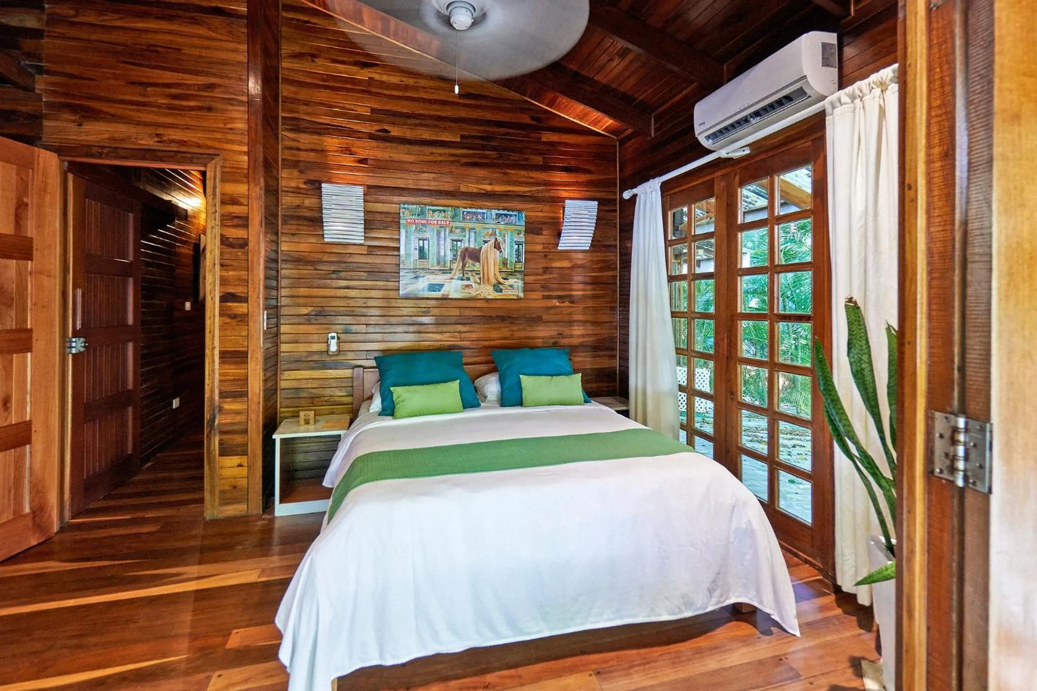 Hotel Tropico Latino