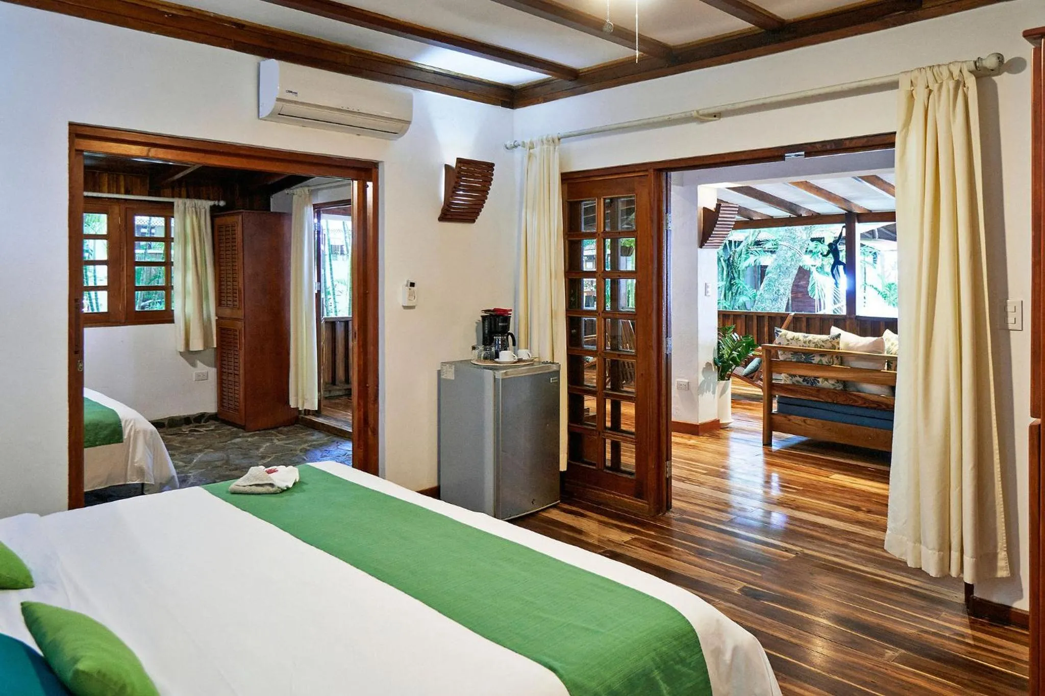 Hotel Tropico Latino