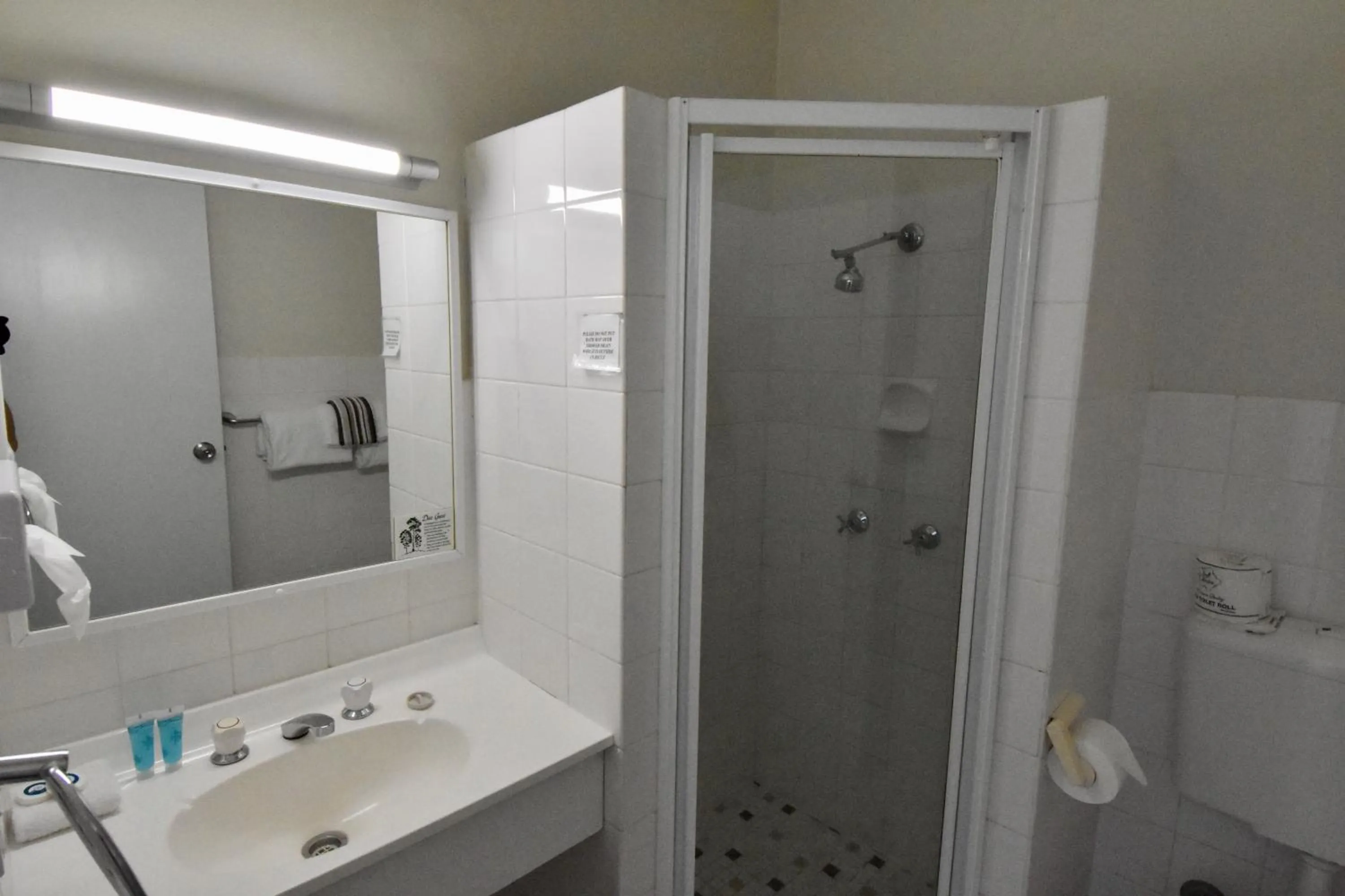 Shower in Ballina Homestead Motel