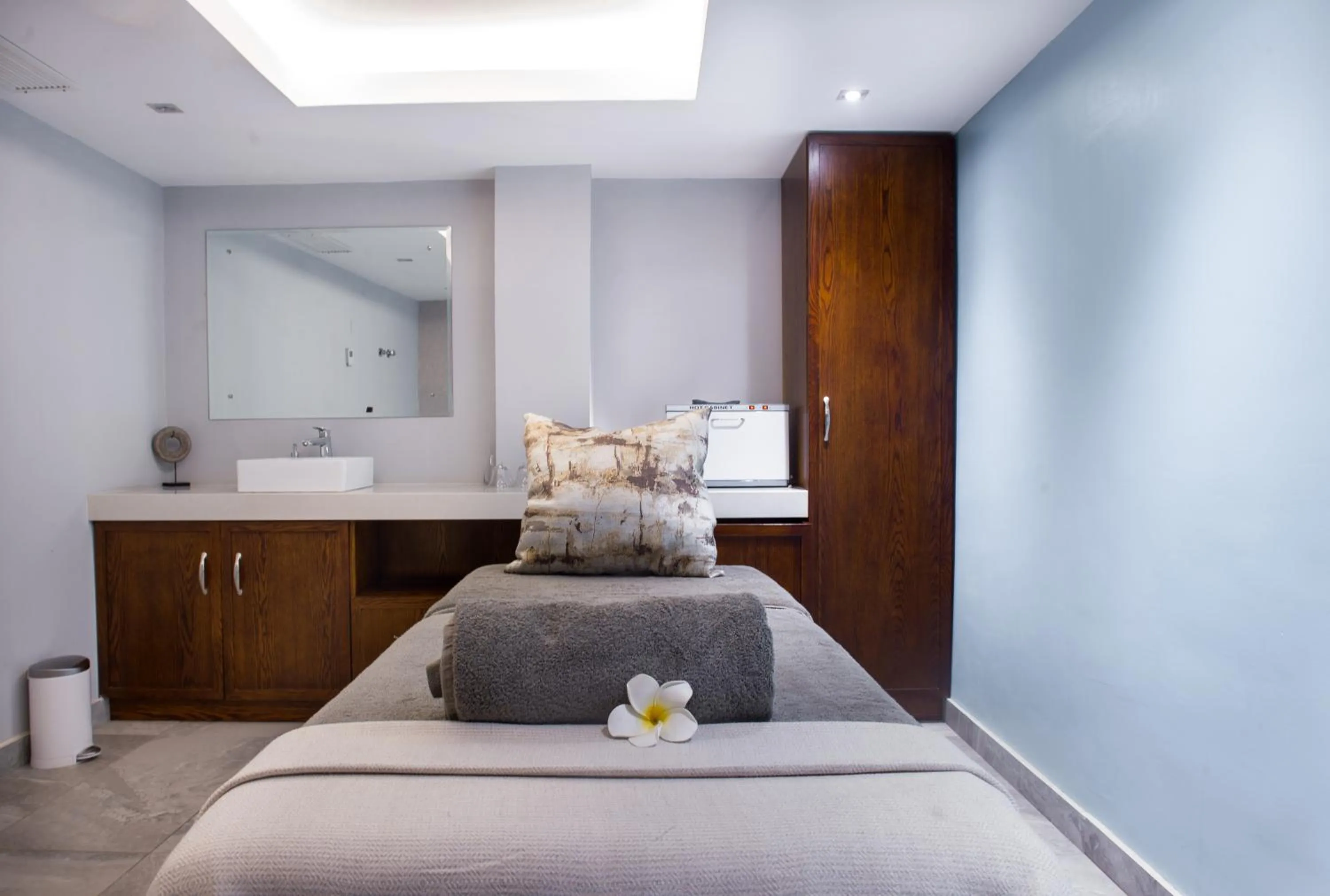 Massage in The Francis Hotel