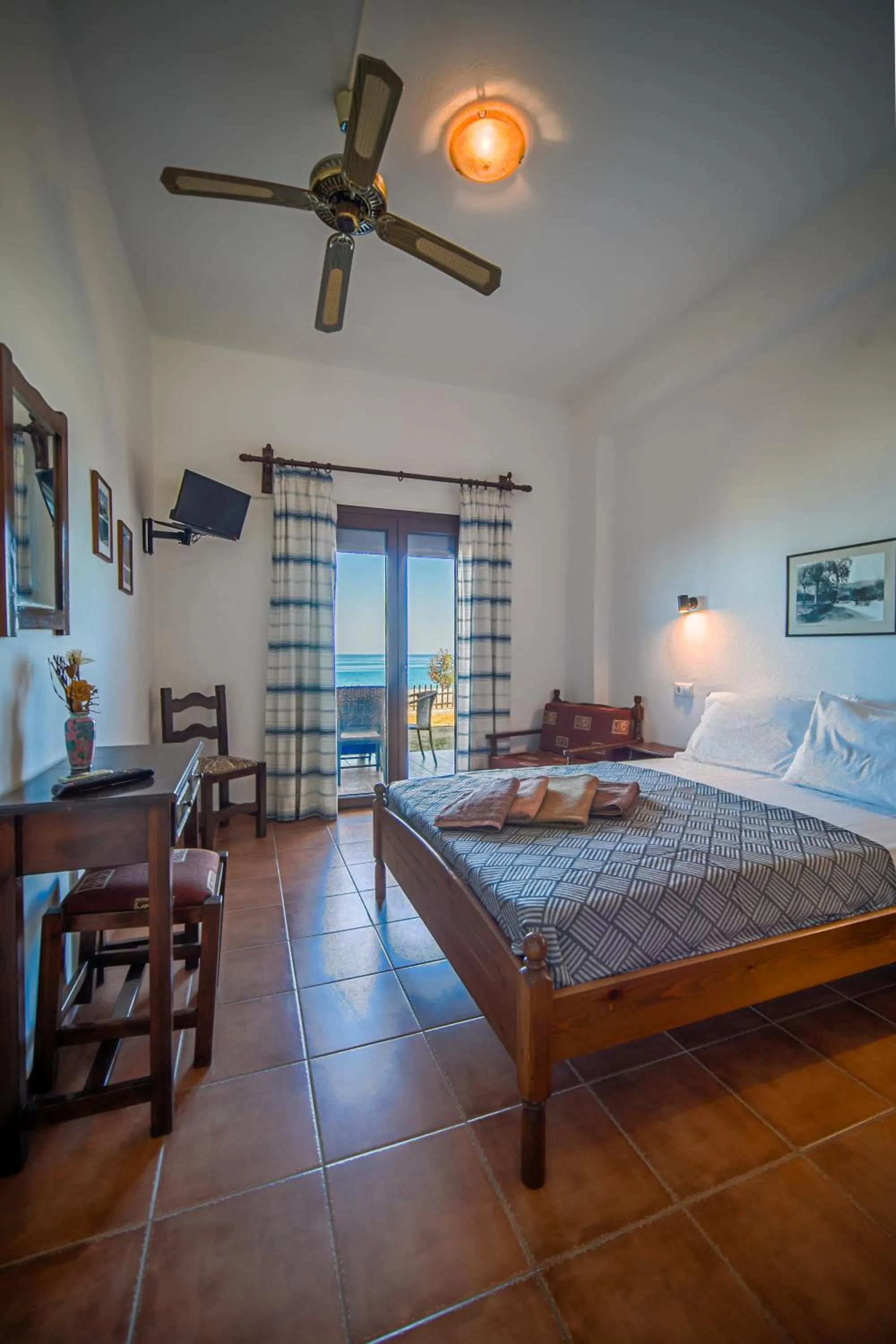 Bed in Hotel Hagiati