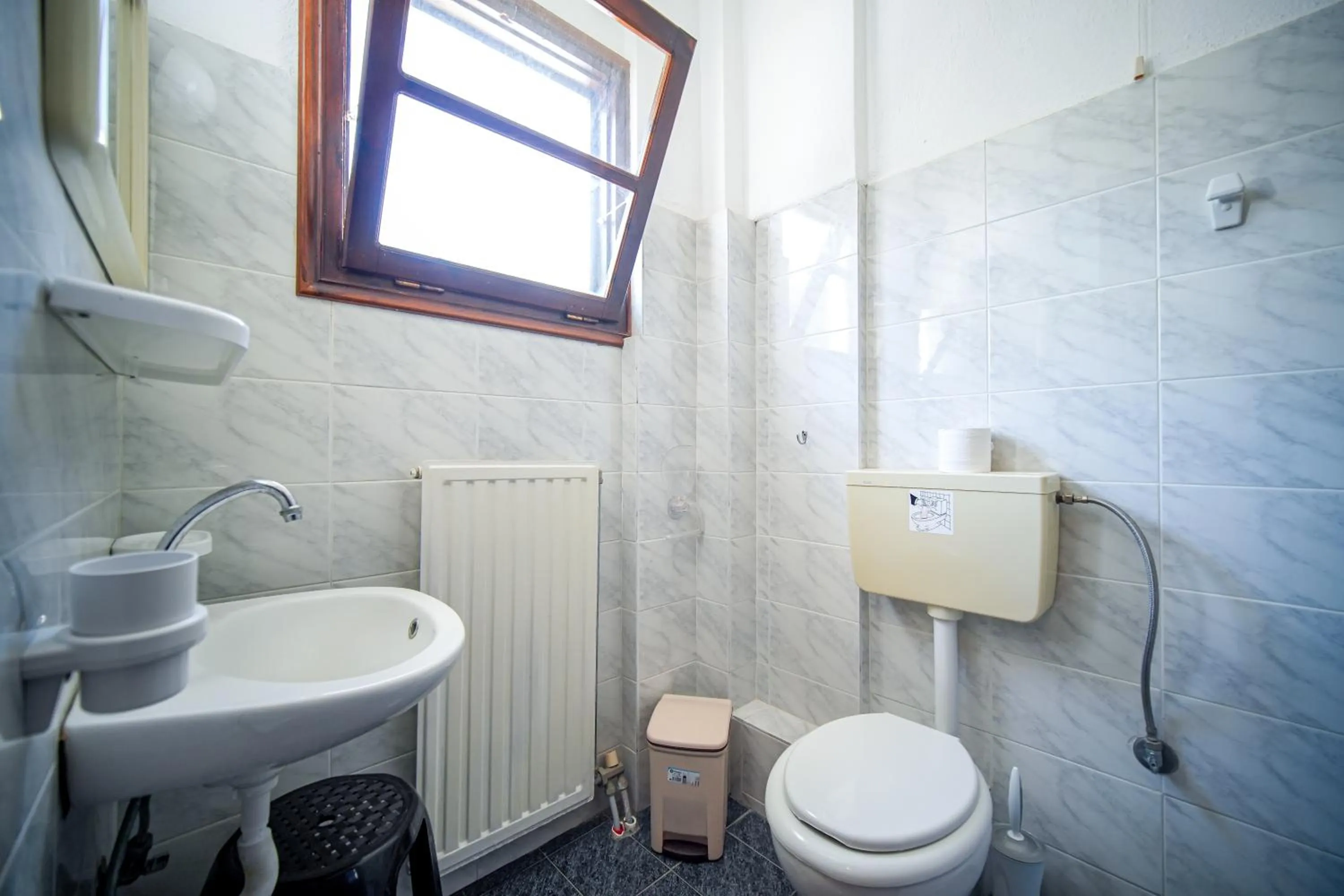 Shower in Hotel Hagiati