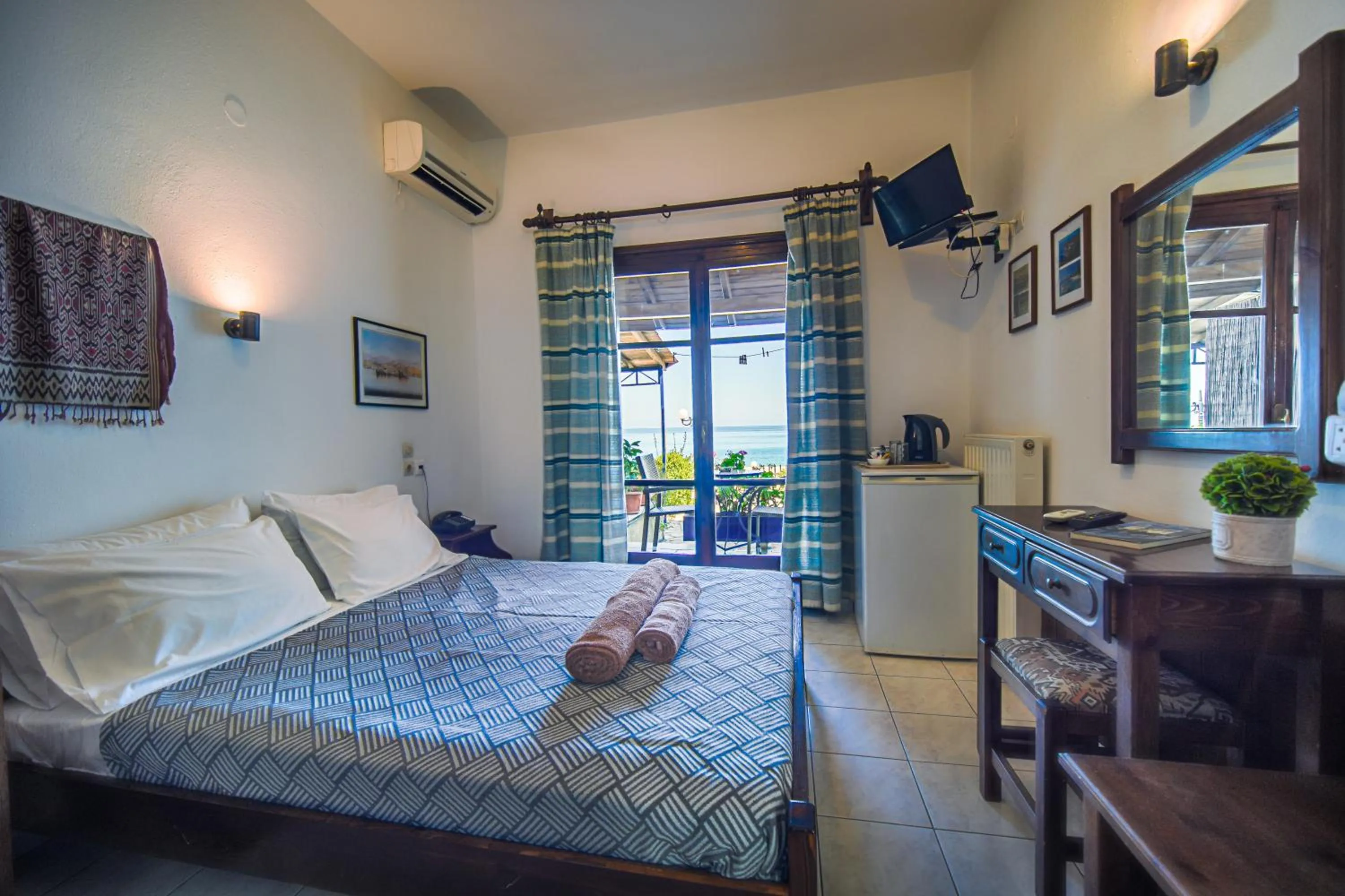 Bed in Hotel Hagiati