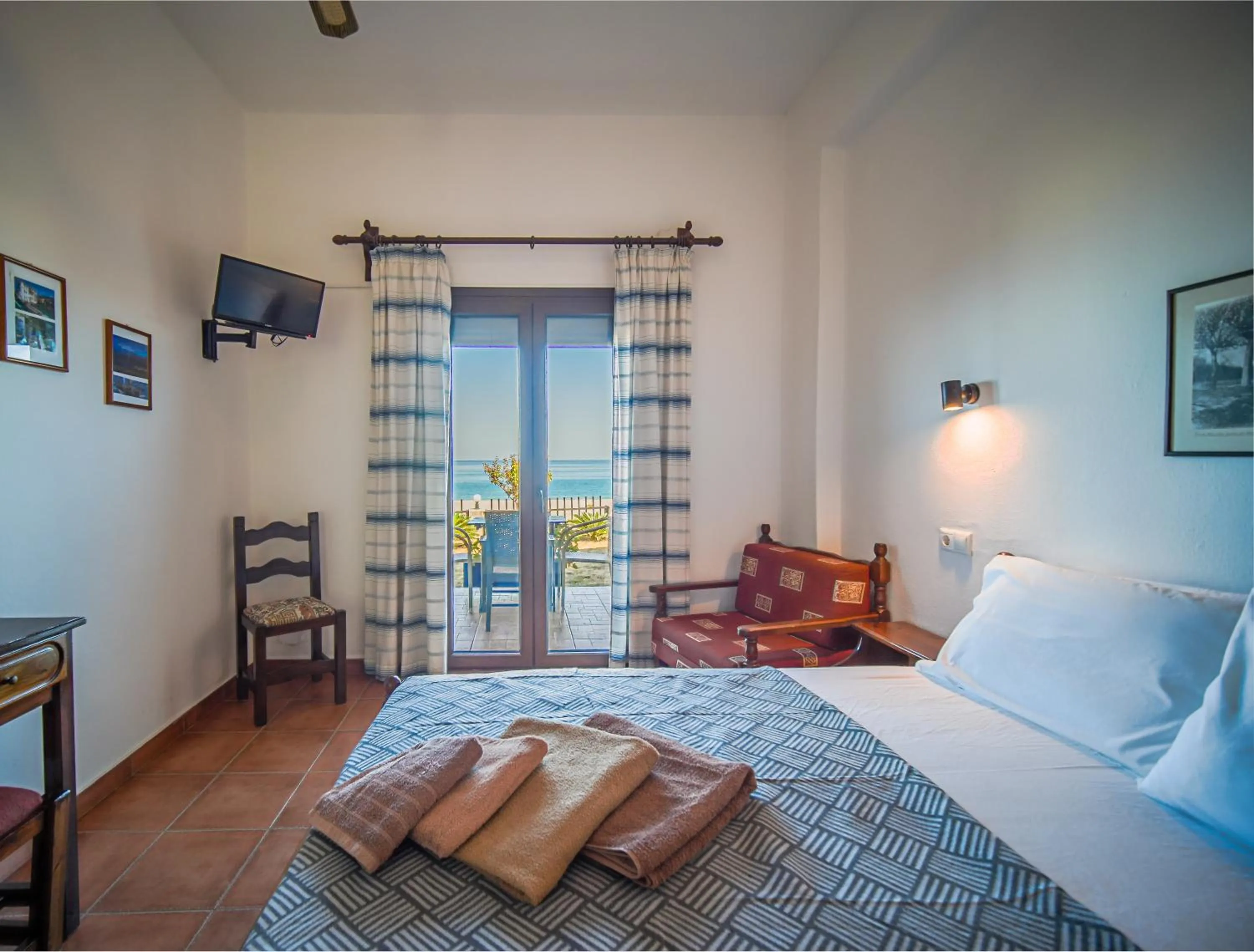 Bed in Hotel Hagiati