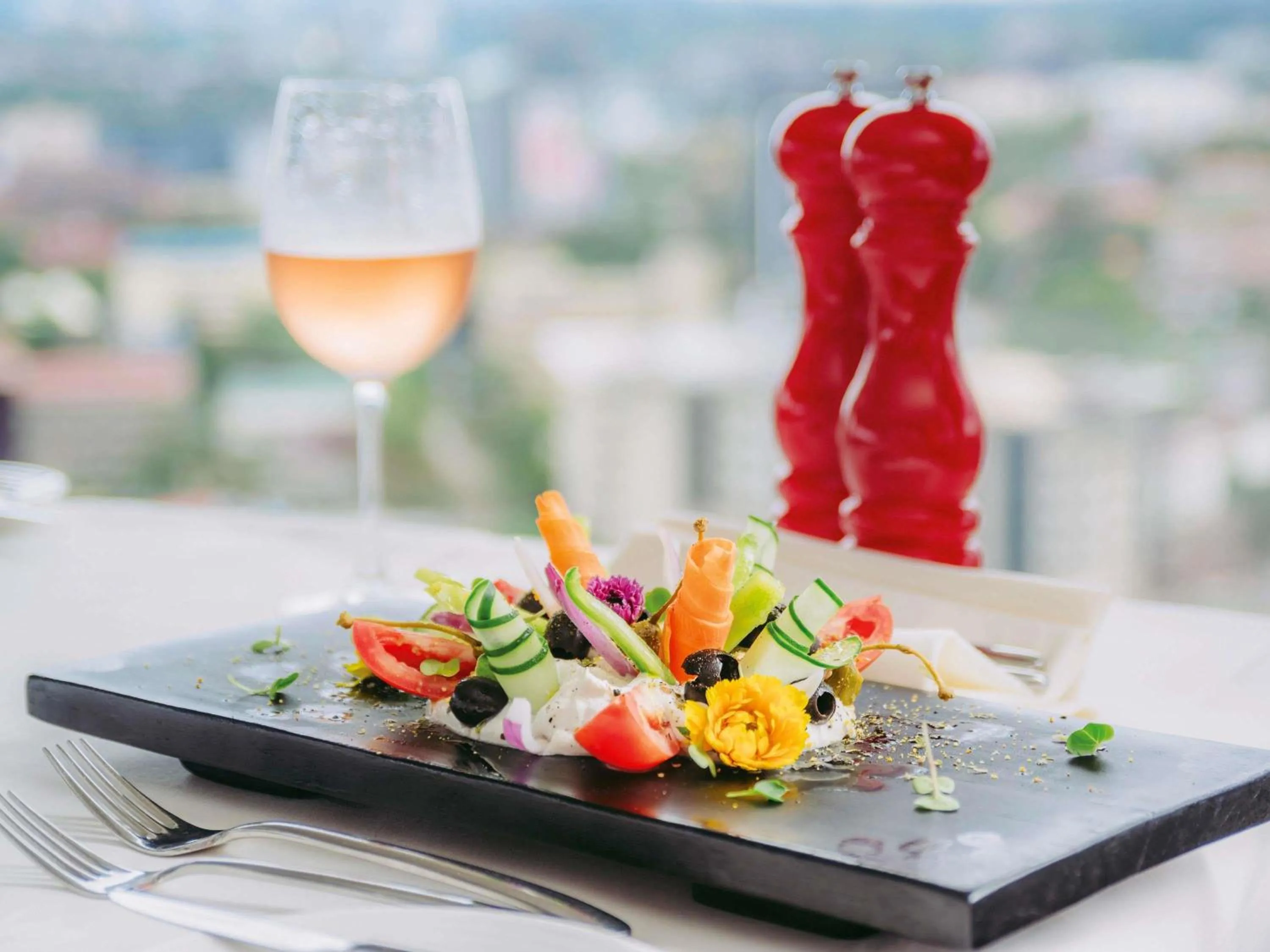 Restaurant/places to eat in Mövenpick Hotel & Residences Nairobi