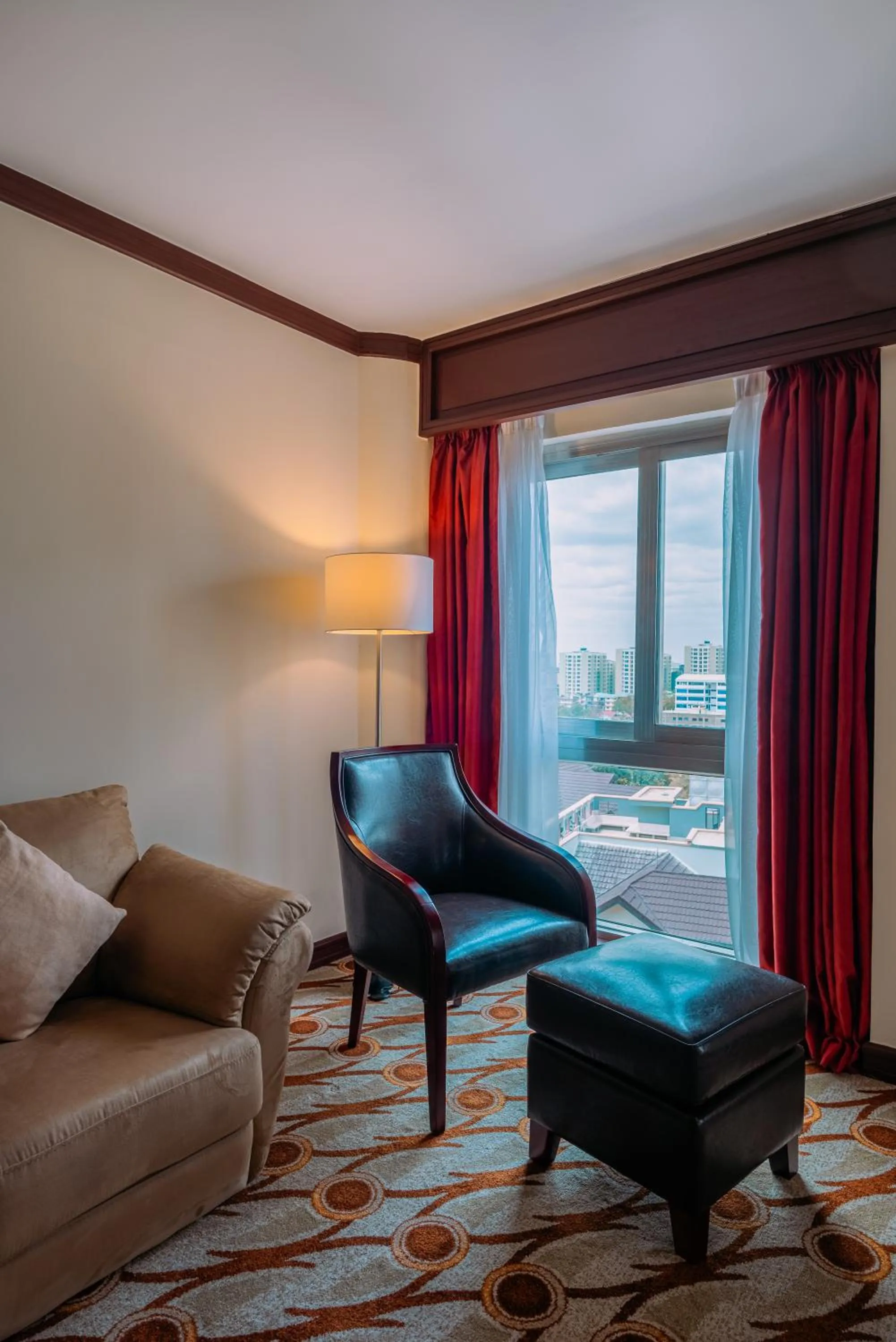 Living room in Mövenpick Hotel & Residences Nairobi