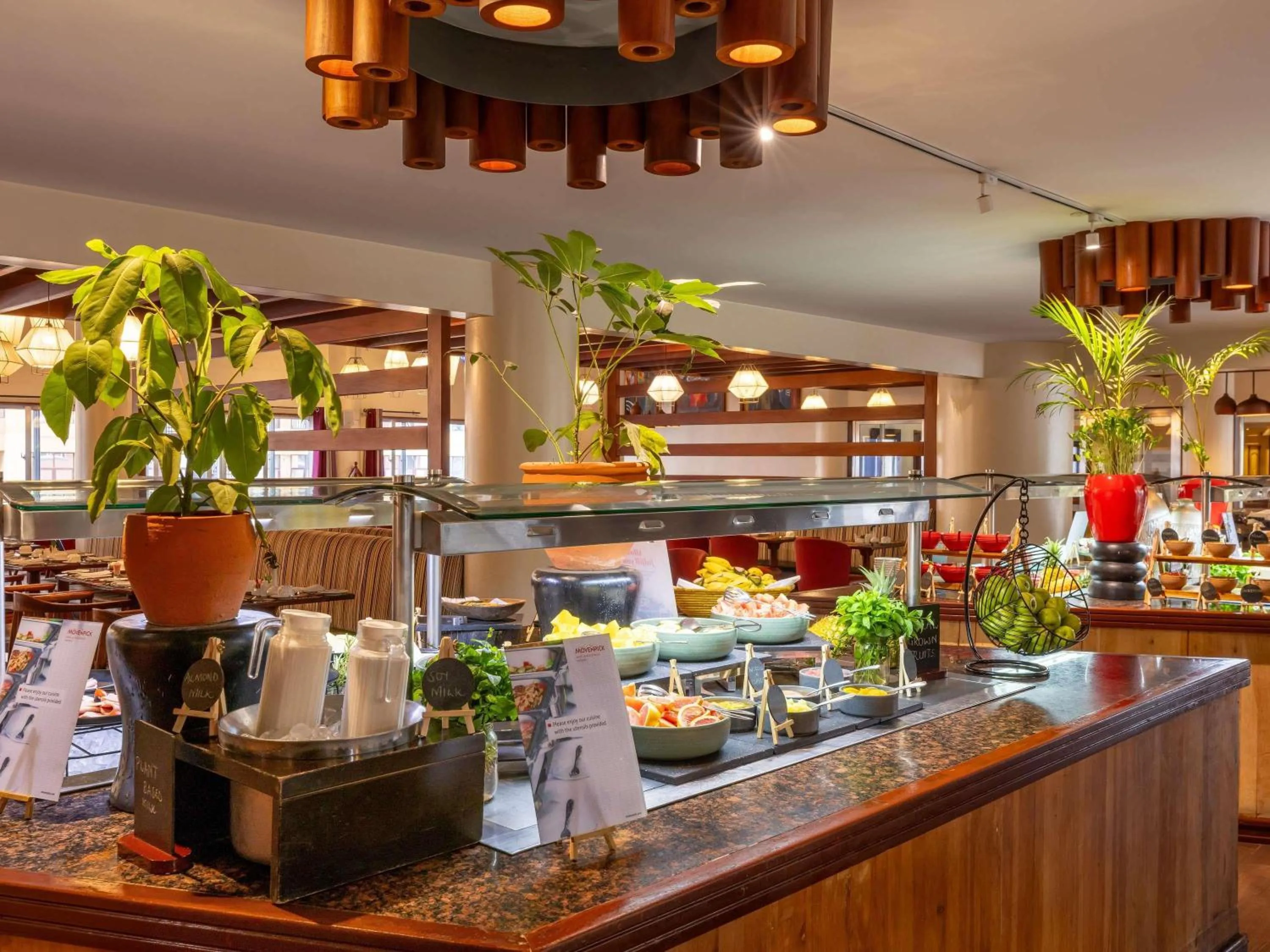 Restaurant/places to eat in Mövenpick Hotel & Residences Nairobi
