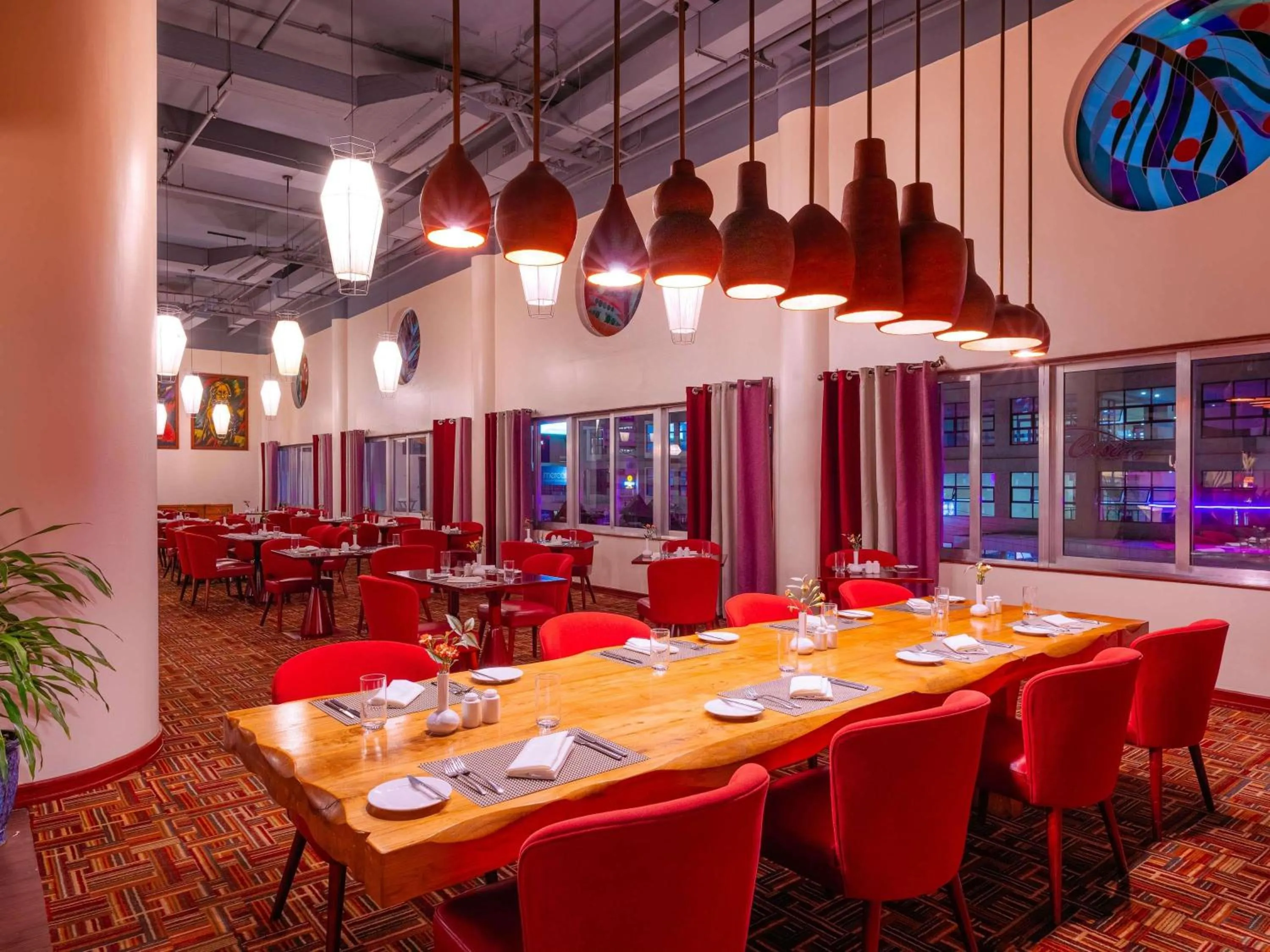 Restaurant/places to eat in Mövenpick Hotel & Residences Nairobi