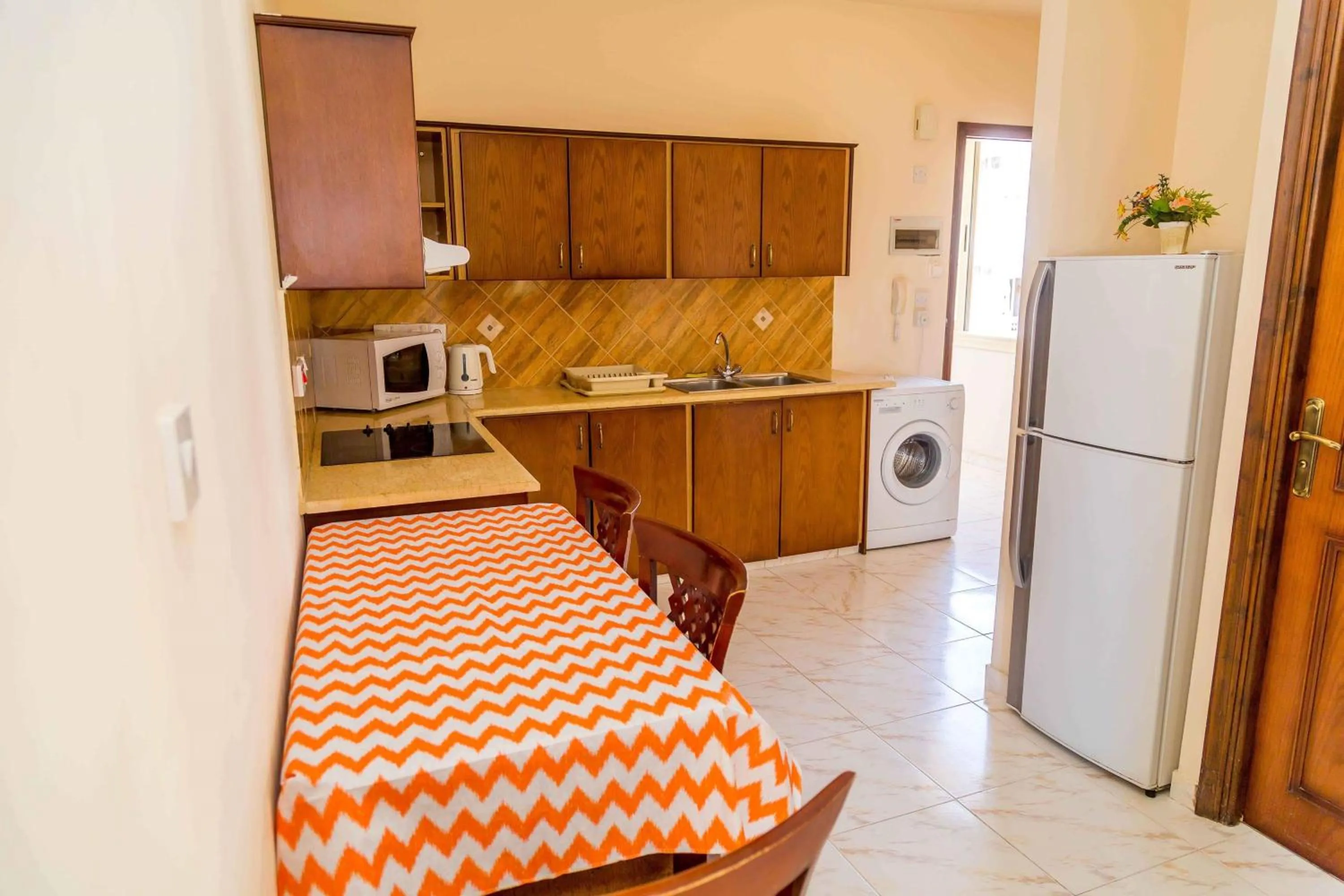 Kitchen or kitchenette in Chrysanthos Boutique Apartments