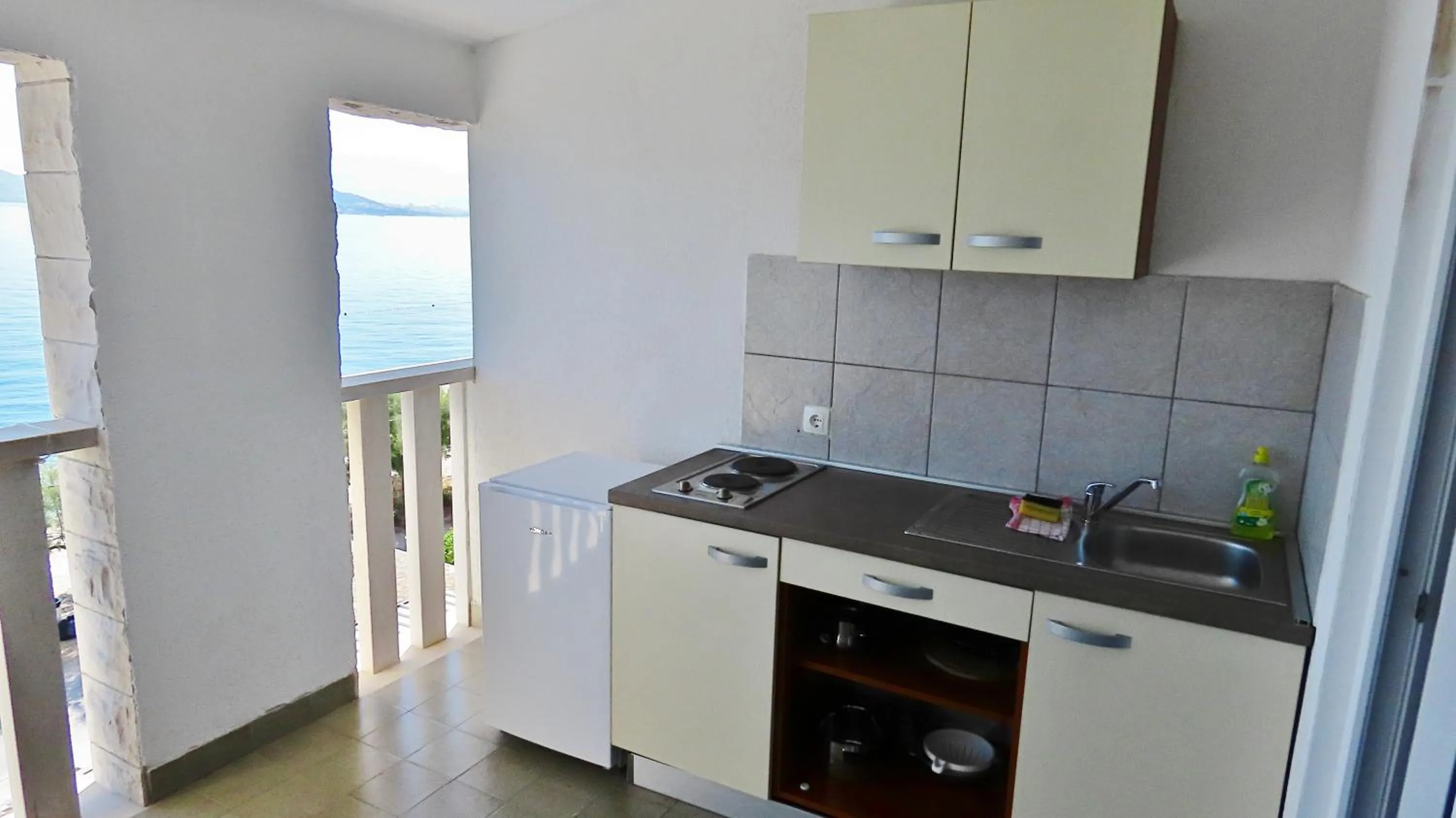 Kitchen or kitchenette in Villa Ana