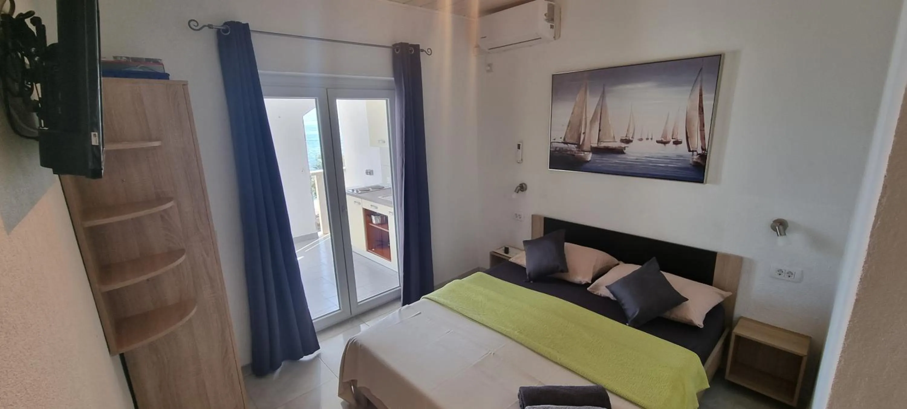 Bedroom, Bed in Villa Ana