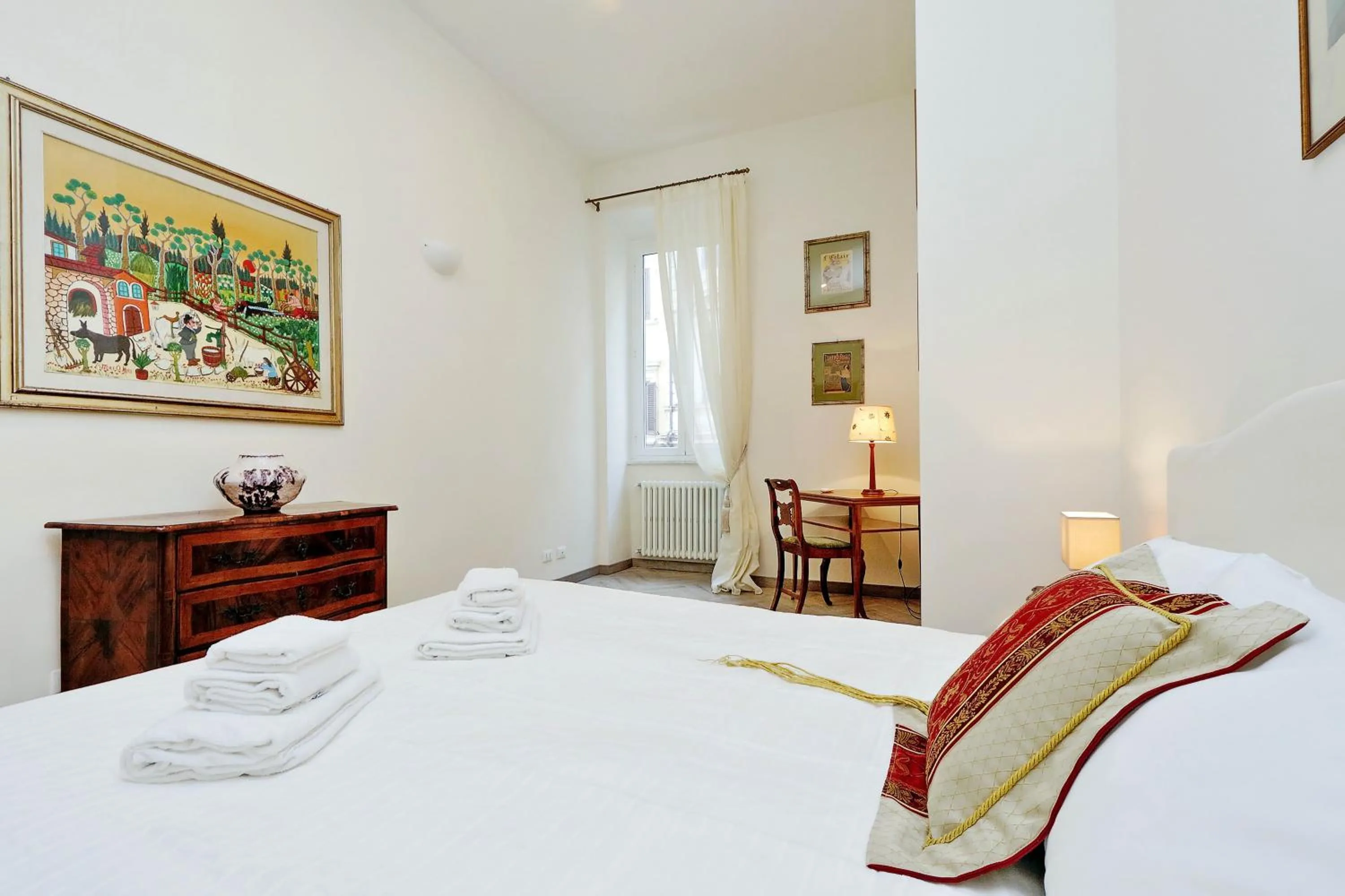 Bedroom, Bed in Sistina 2