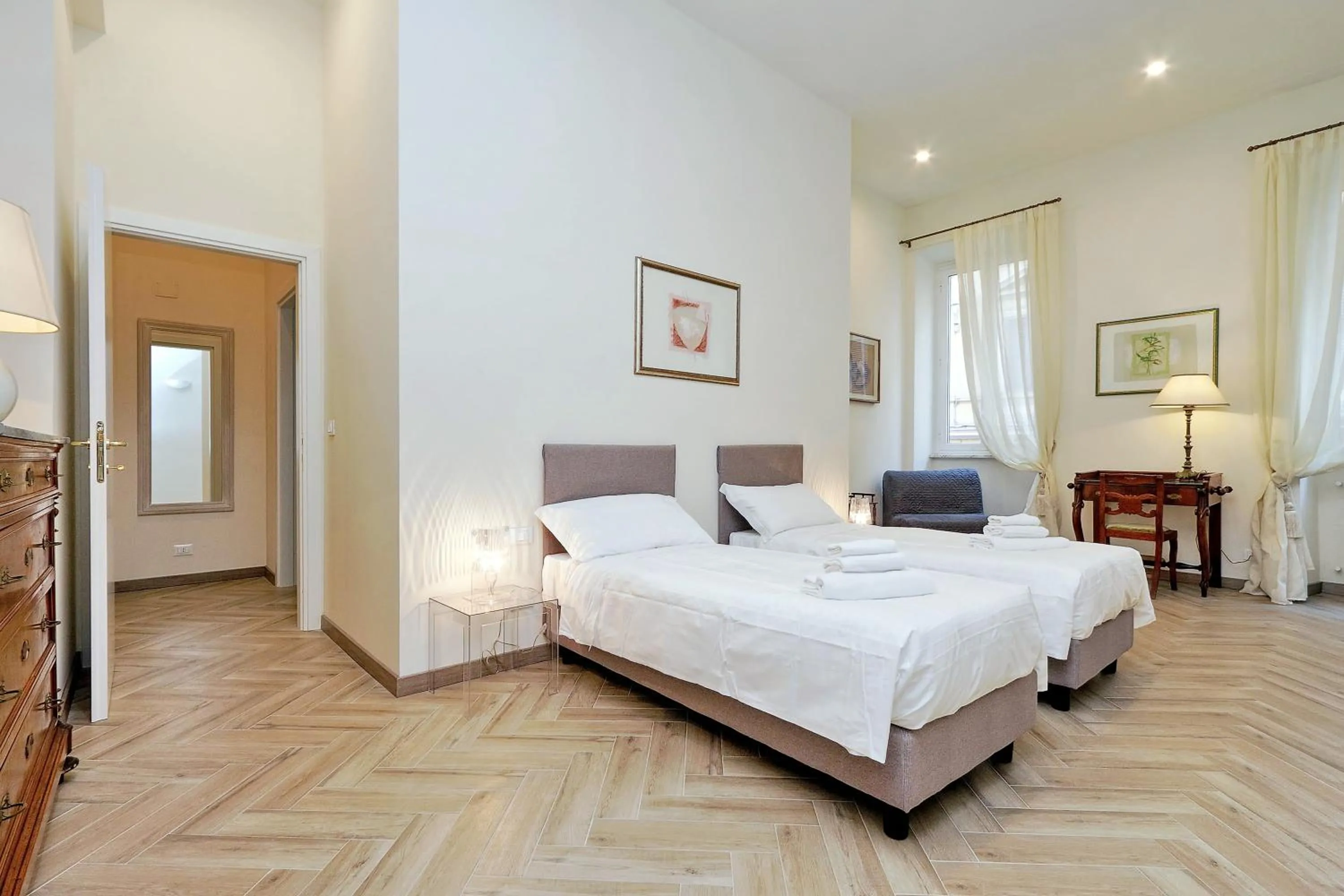 Bedroom, Bed in Sistina 2