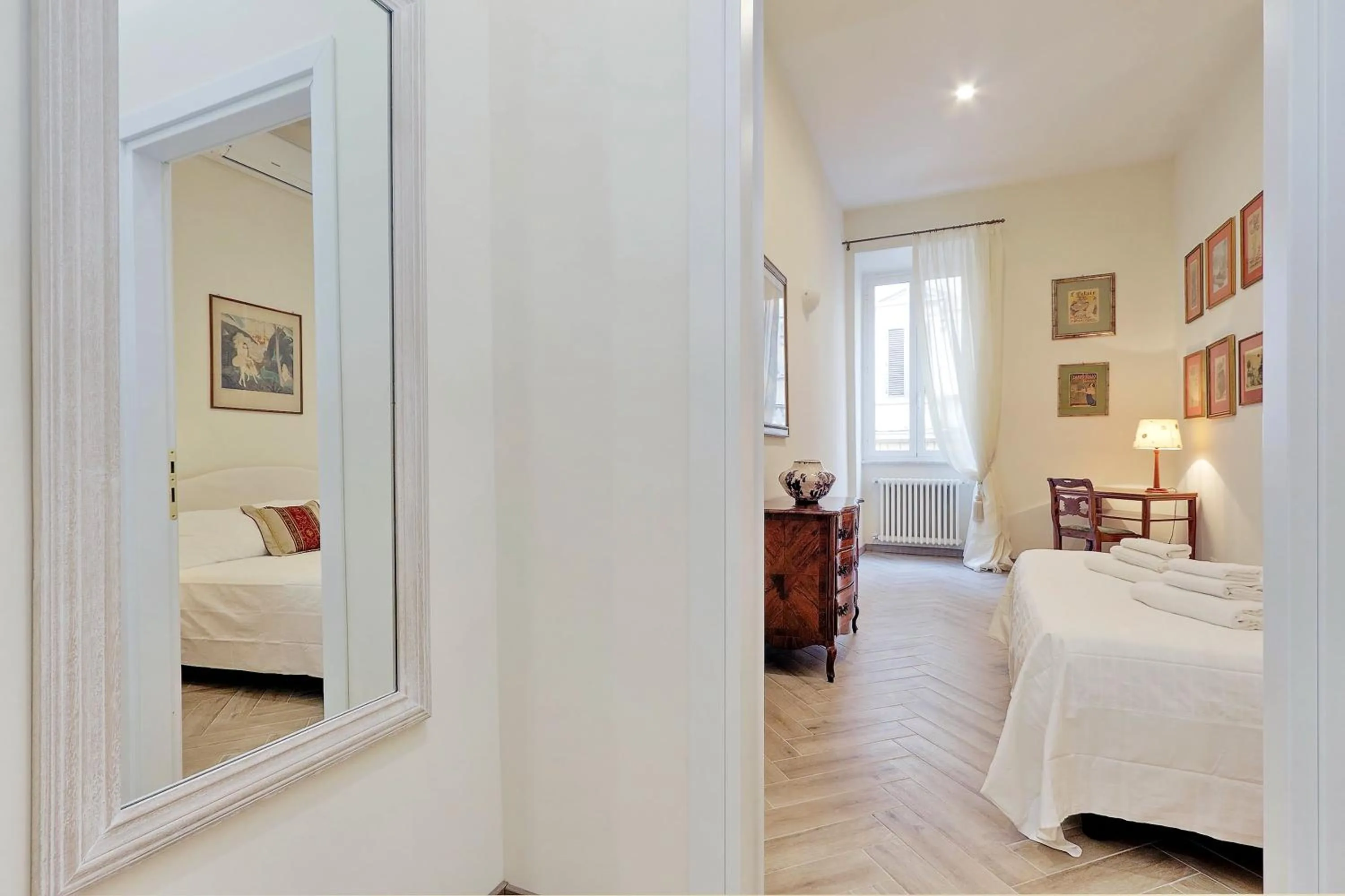 Bedroom, Bed in Sistina 2