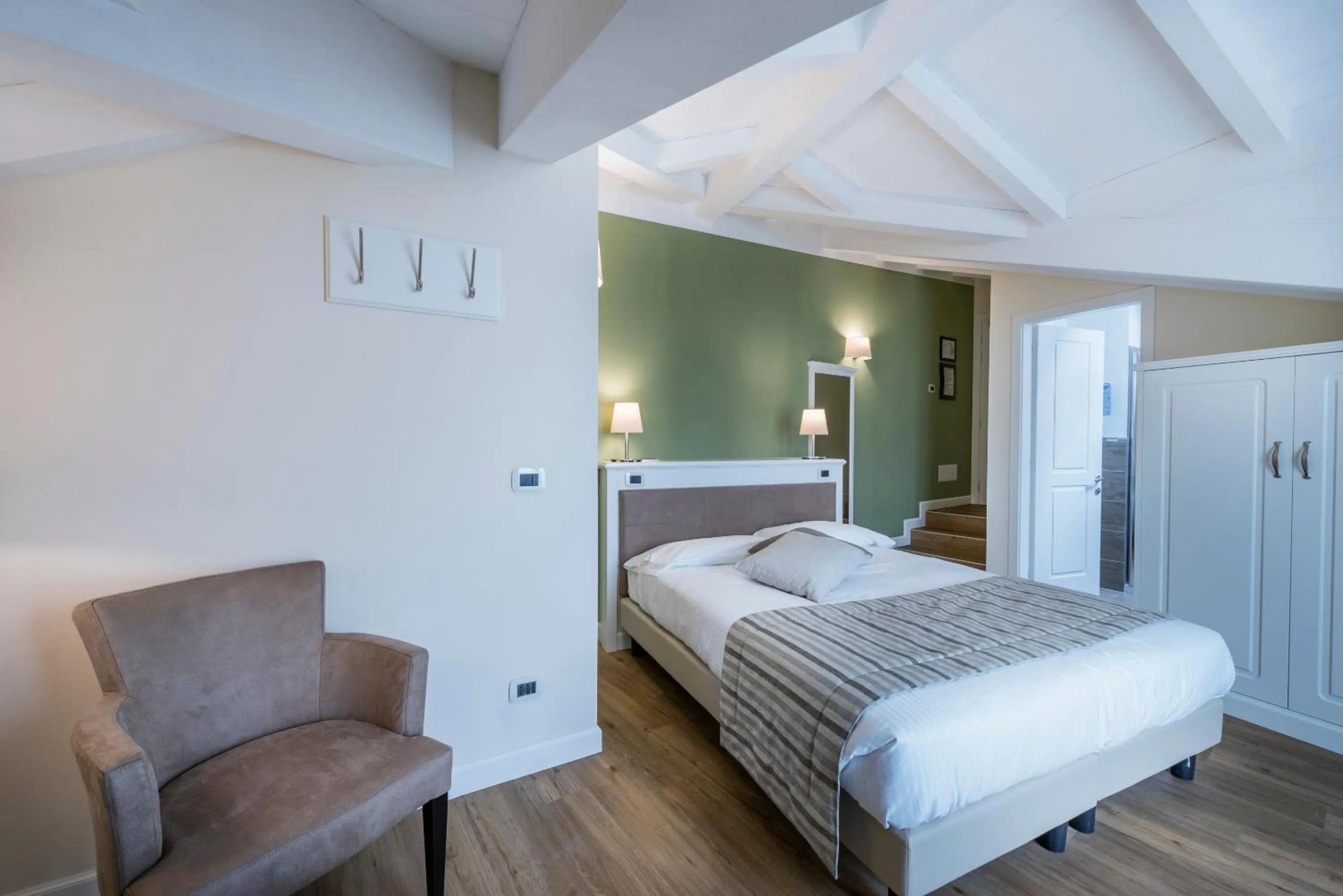 Photo of the whole room, Bed in Hotel Garni Corona