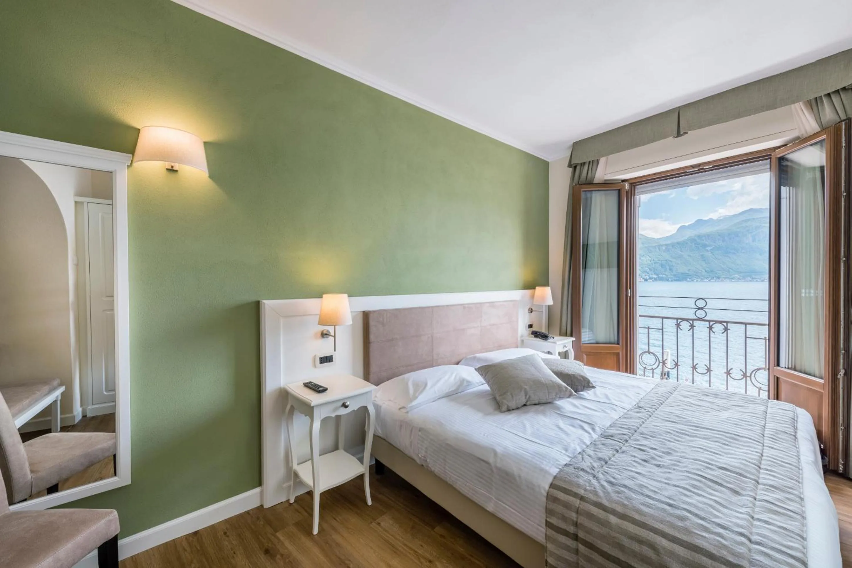 Bed in Hotel Garni Corona