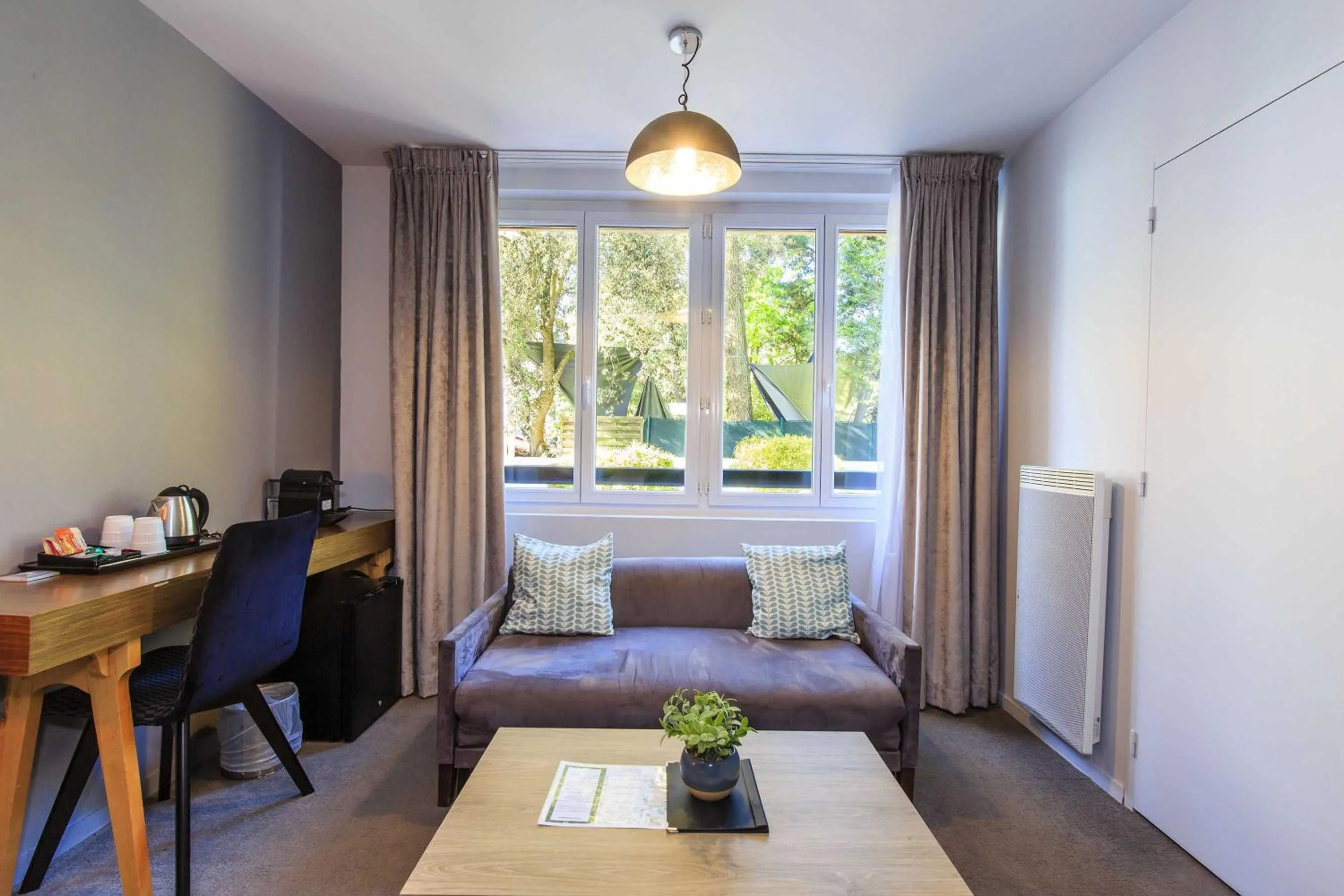 Seating area in Best Western Hôtel Garden and Spa