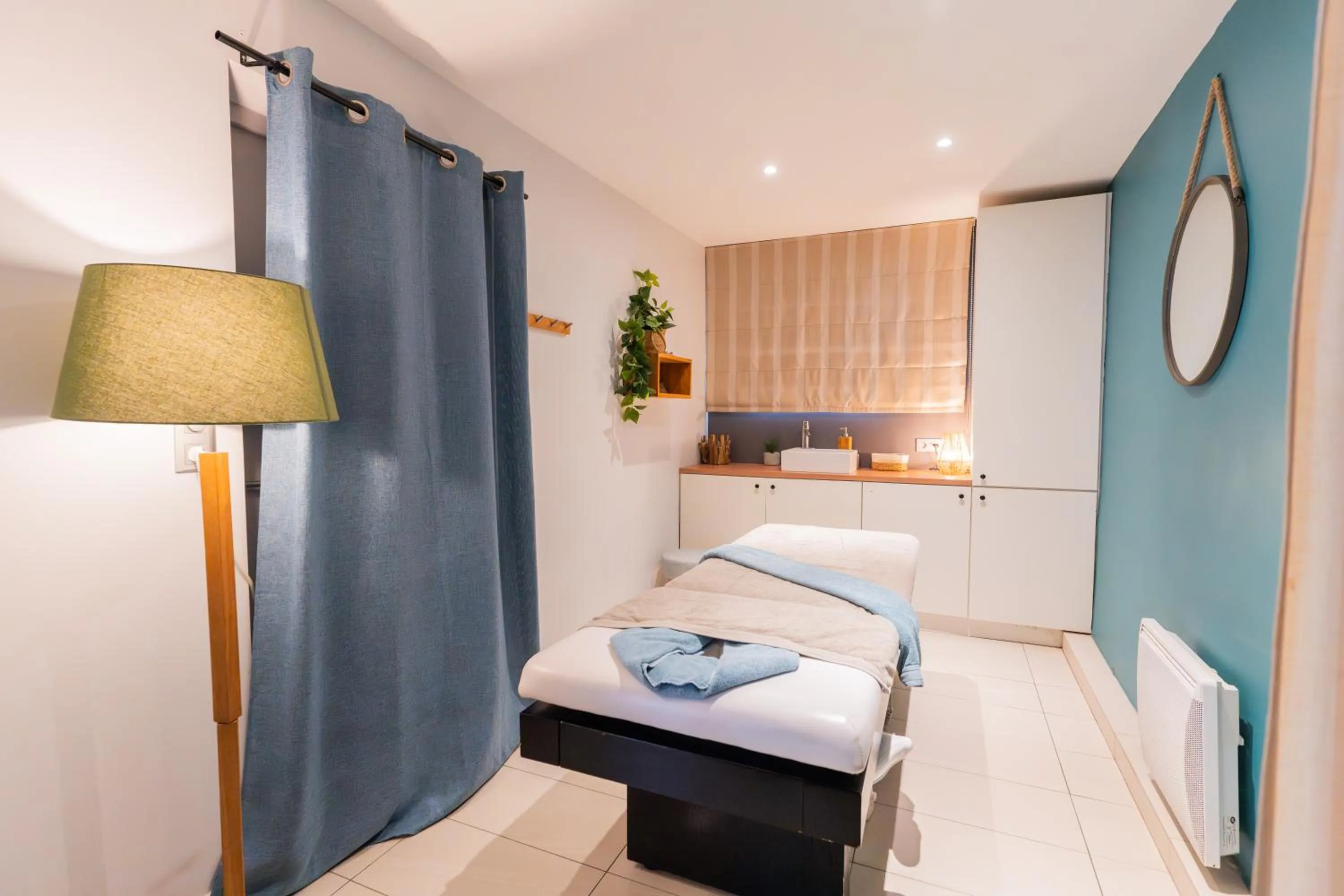 Spa and wellness centre/facilities, Bed in Best Western Hôtel Garden and Spa