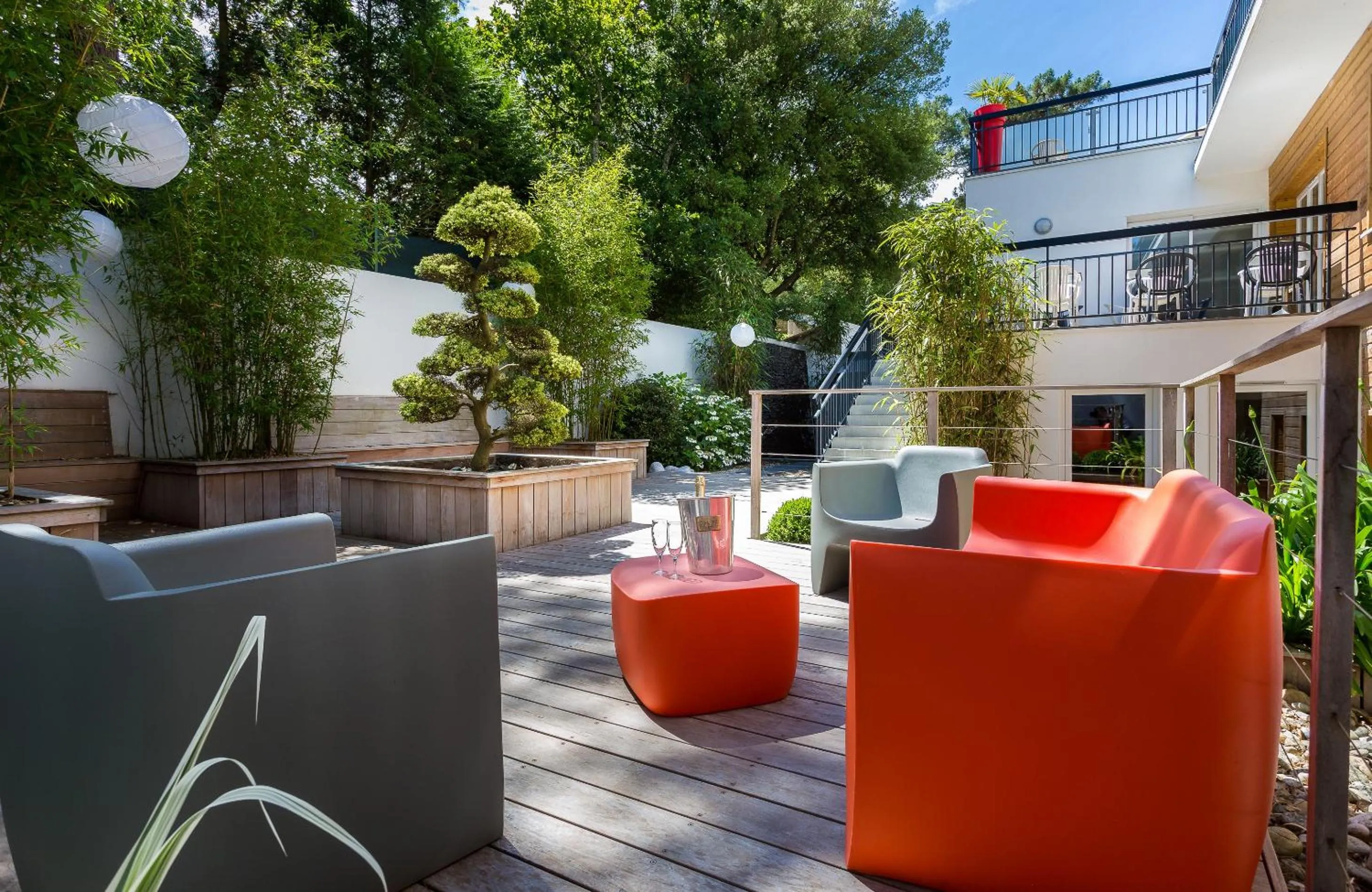 Patio in Best Western Hôtel Garden and Spa