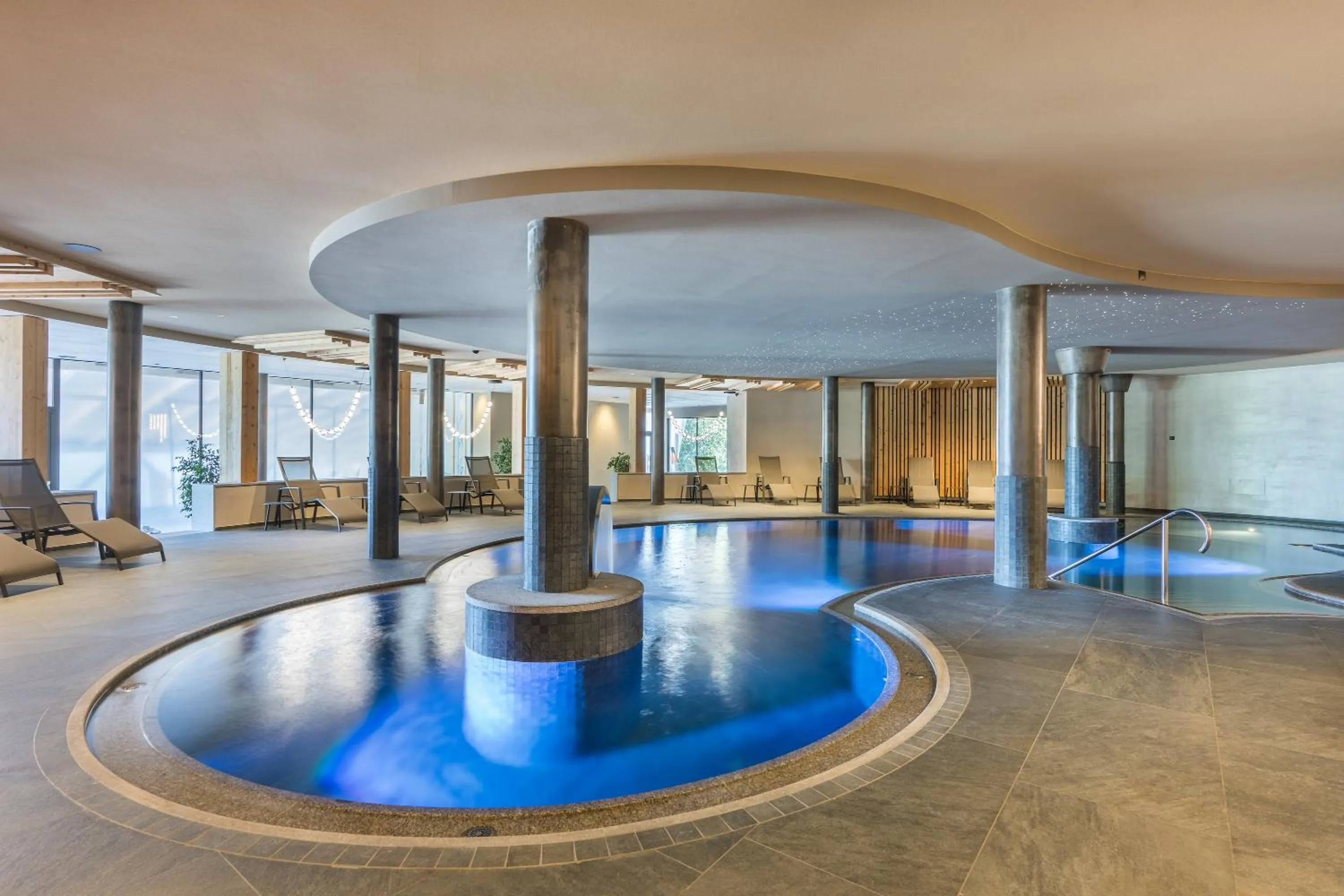 Swimming pool in Hotel Christoph