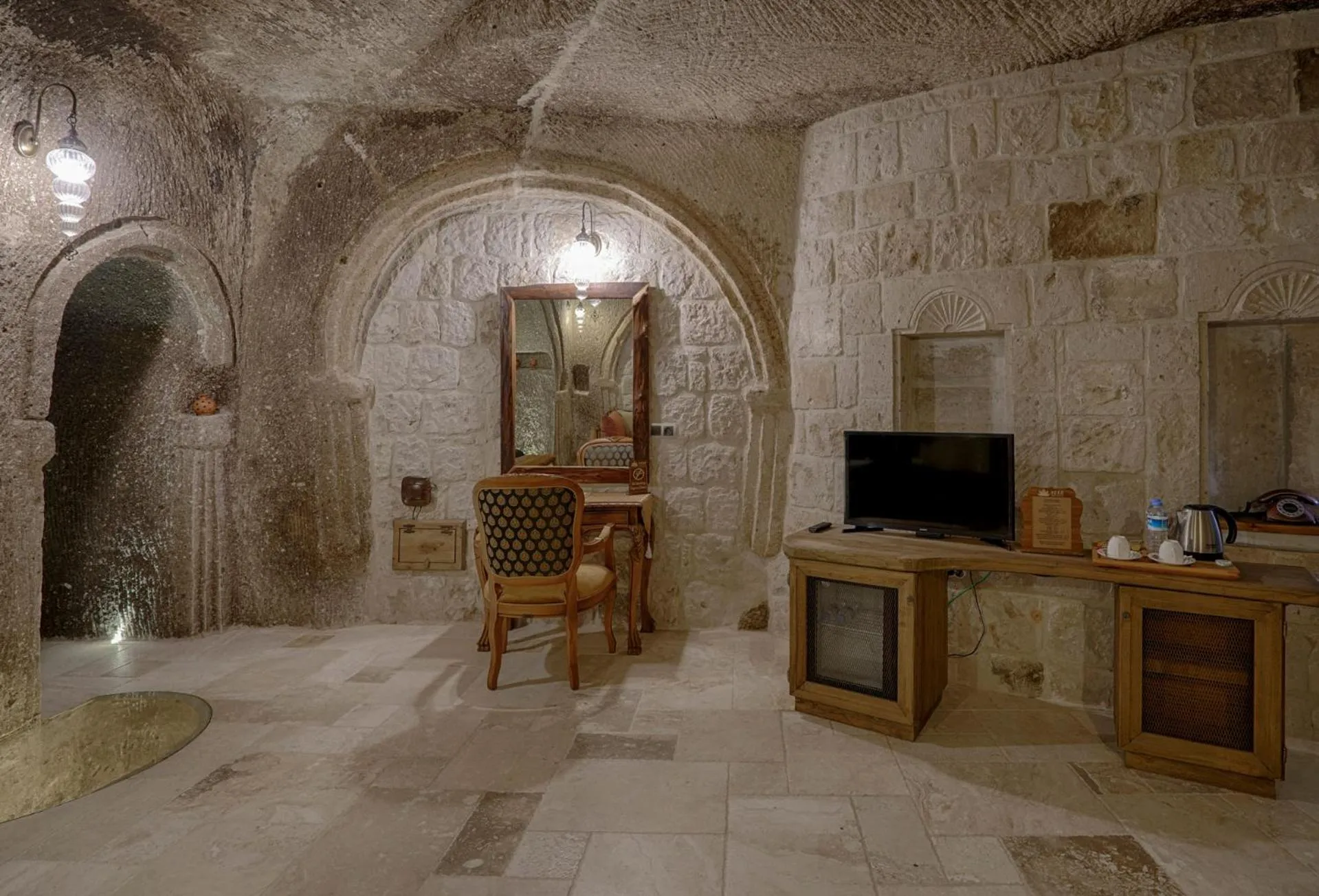 Living room in Hera Cave Suites