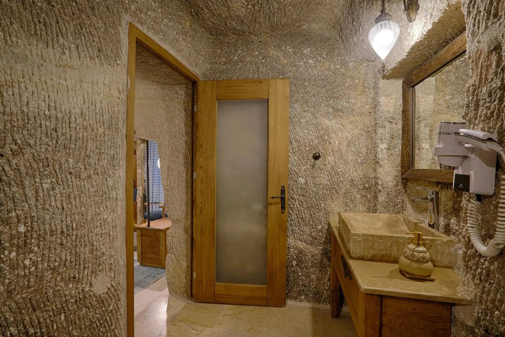 Bathroom in Hera Cave Suites