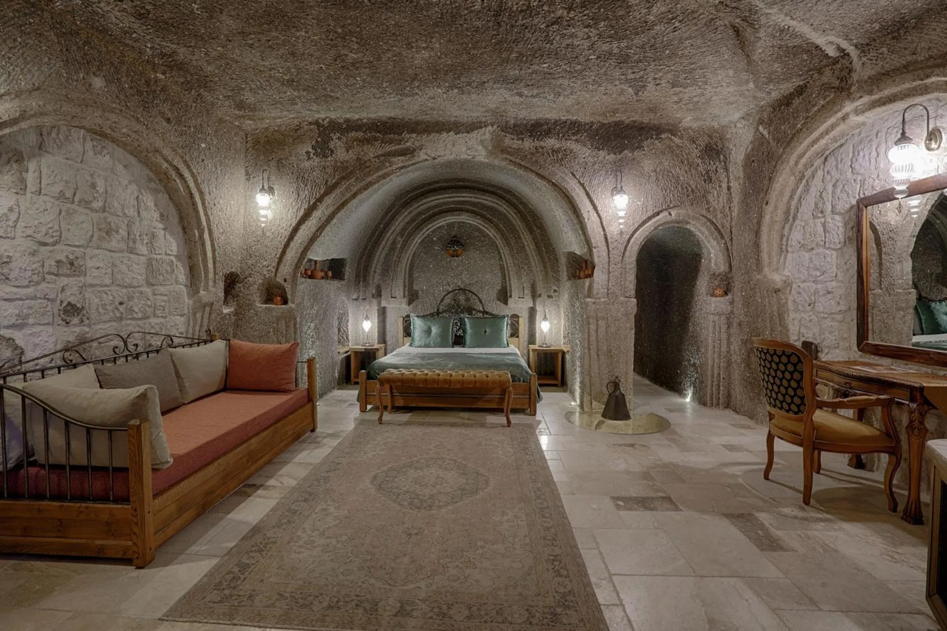 Bedroom, Bed in Hera Cave Suites