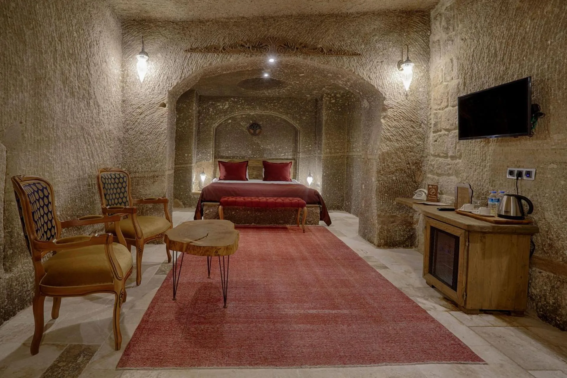 Seating area in Hera Cave Suites