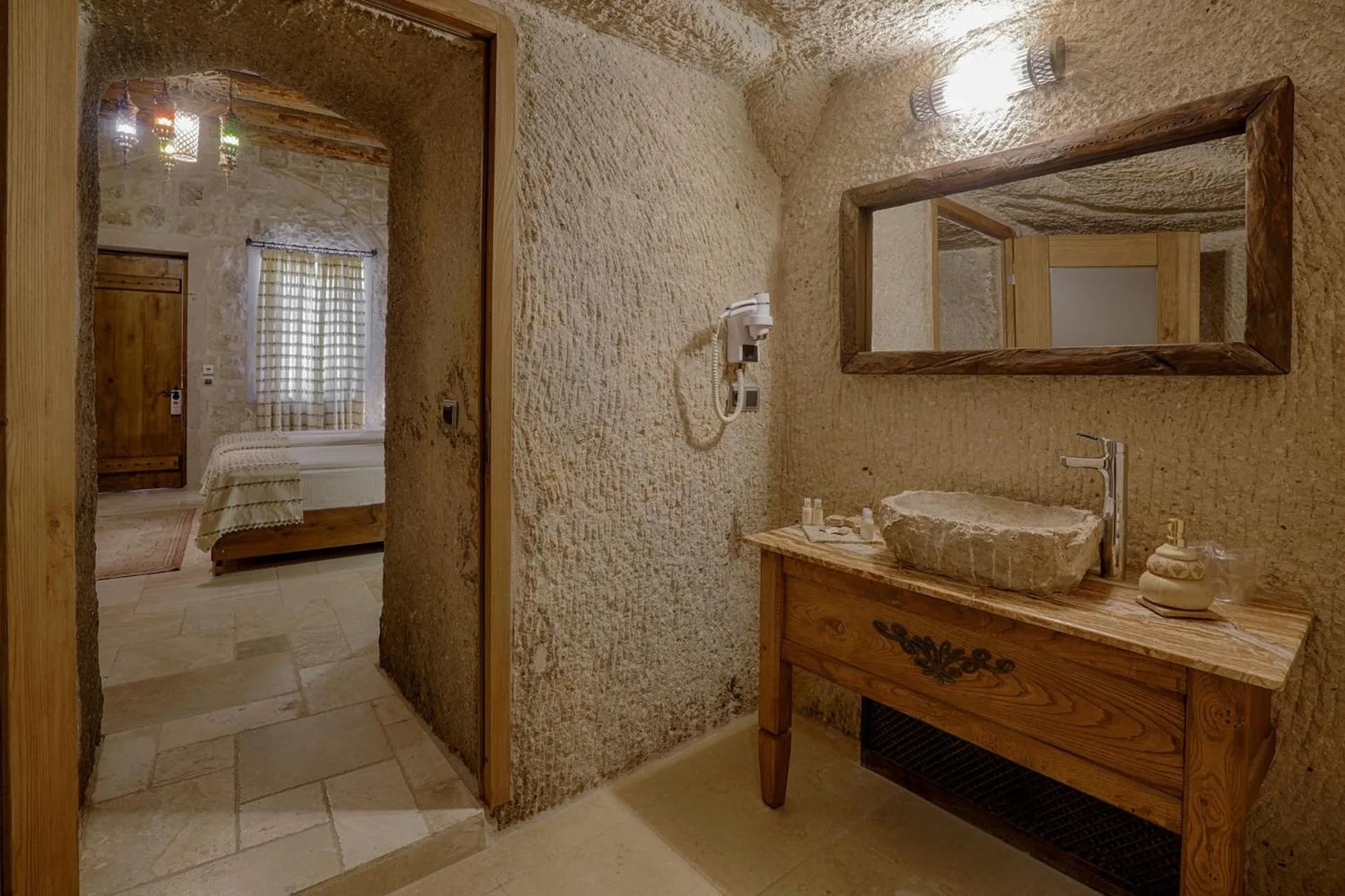 Bathroom in Hera Cave Suites